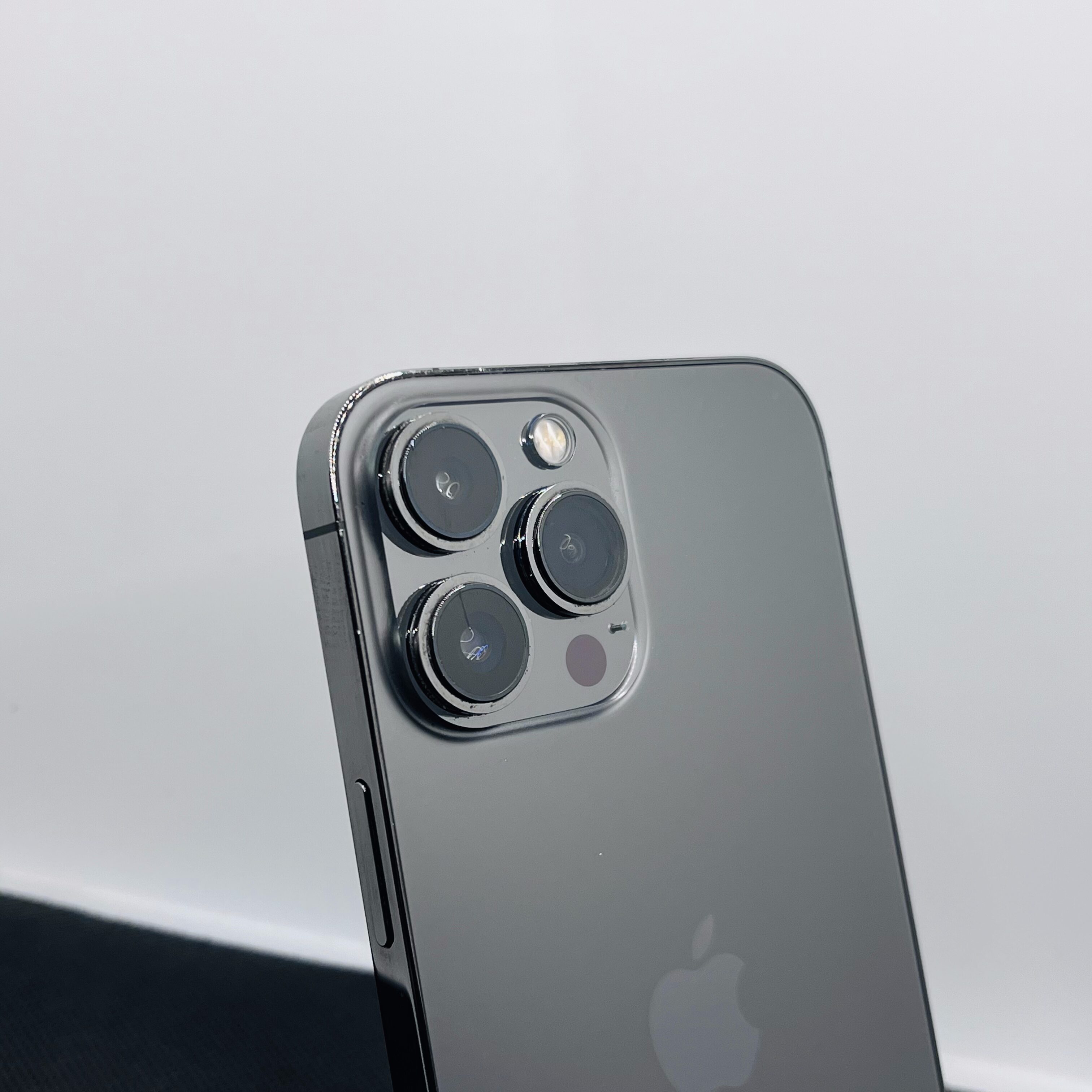 Apple iPhone 13 Pro Max 128GB Graphite (12 Month Warranty) - Small