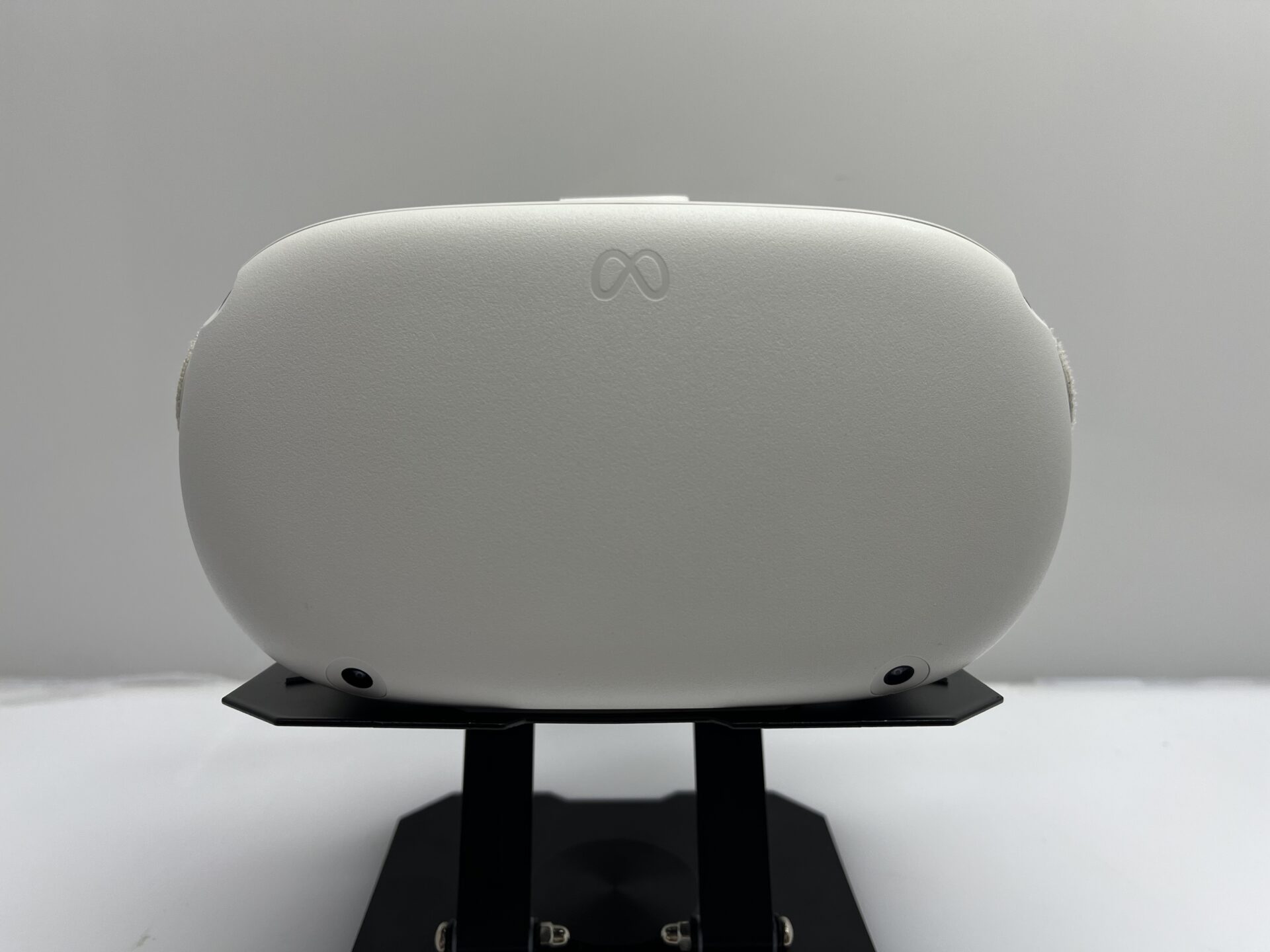 Meta Oculus Quest 2 VR Headset 128GB White + 2 Touch Controllers (3 Month Warranty) - Image 7