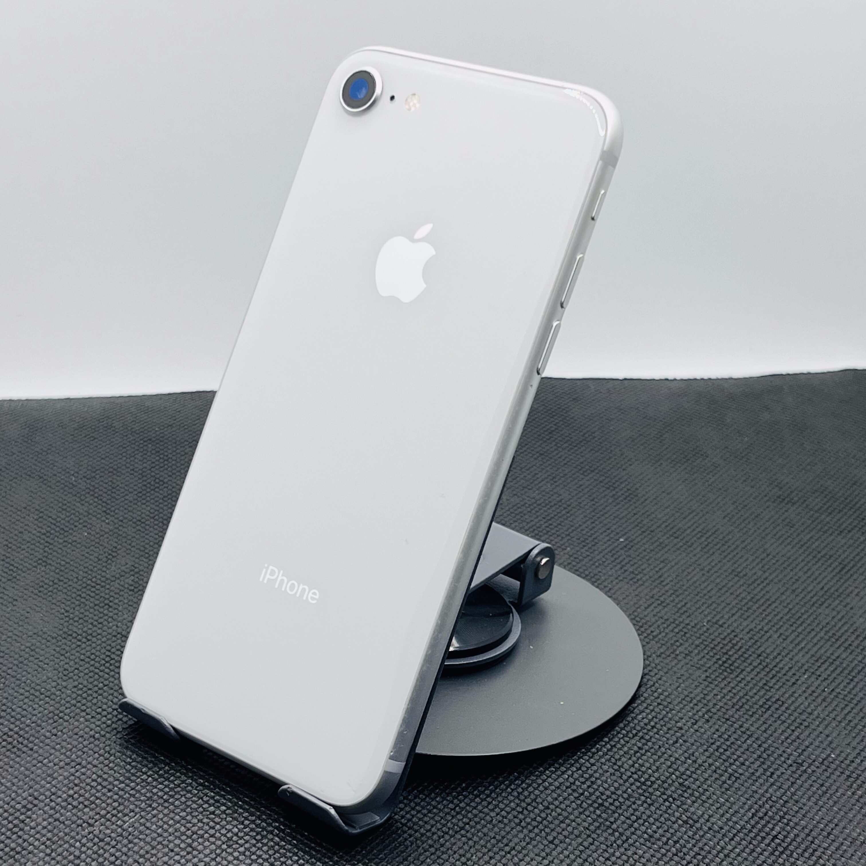 Apple iPhone 8 64GB Silver - Chipped Home Button | Epic Deals SA