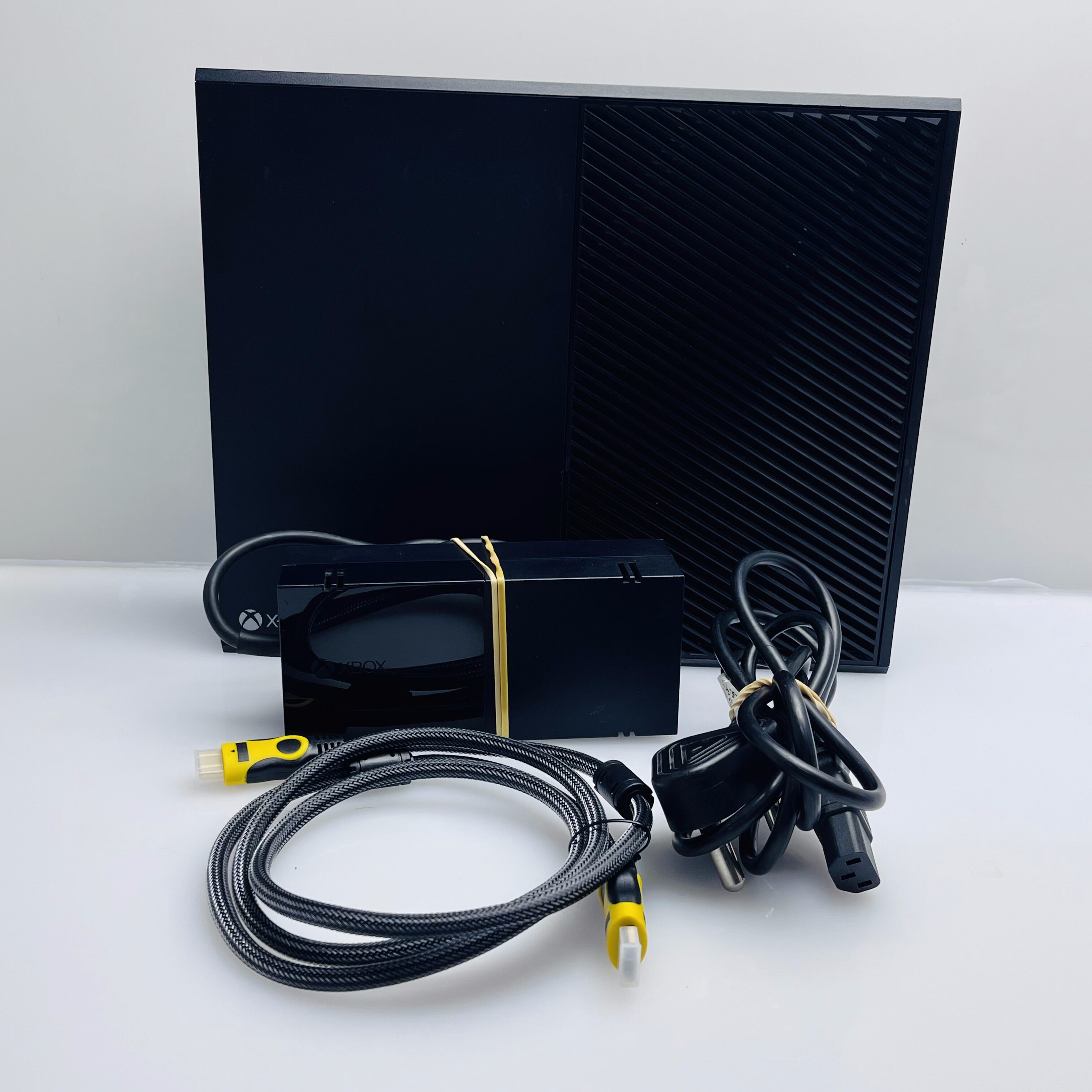 Xbox One 500GB Black + HDMI Cable + Power Cable (3 Month Warranty) - Image 8