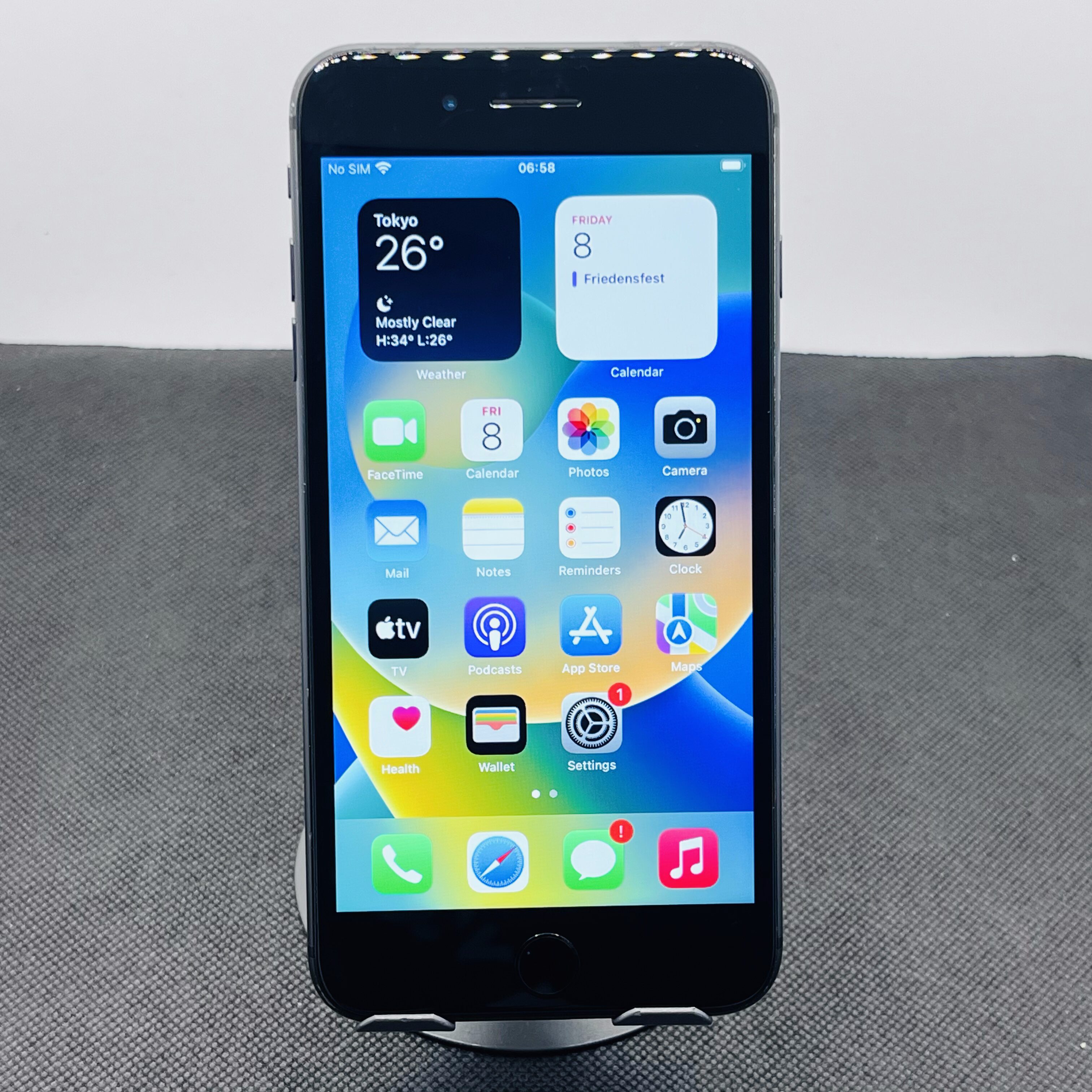 Apple iPhone 8 Plus 64GB Space Gray (3 Month Warranty) - Image 2