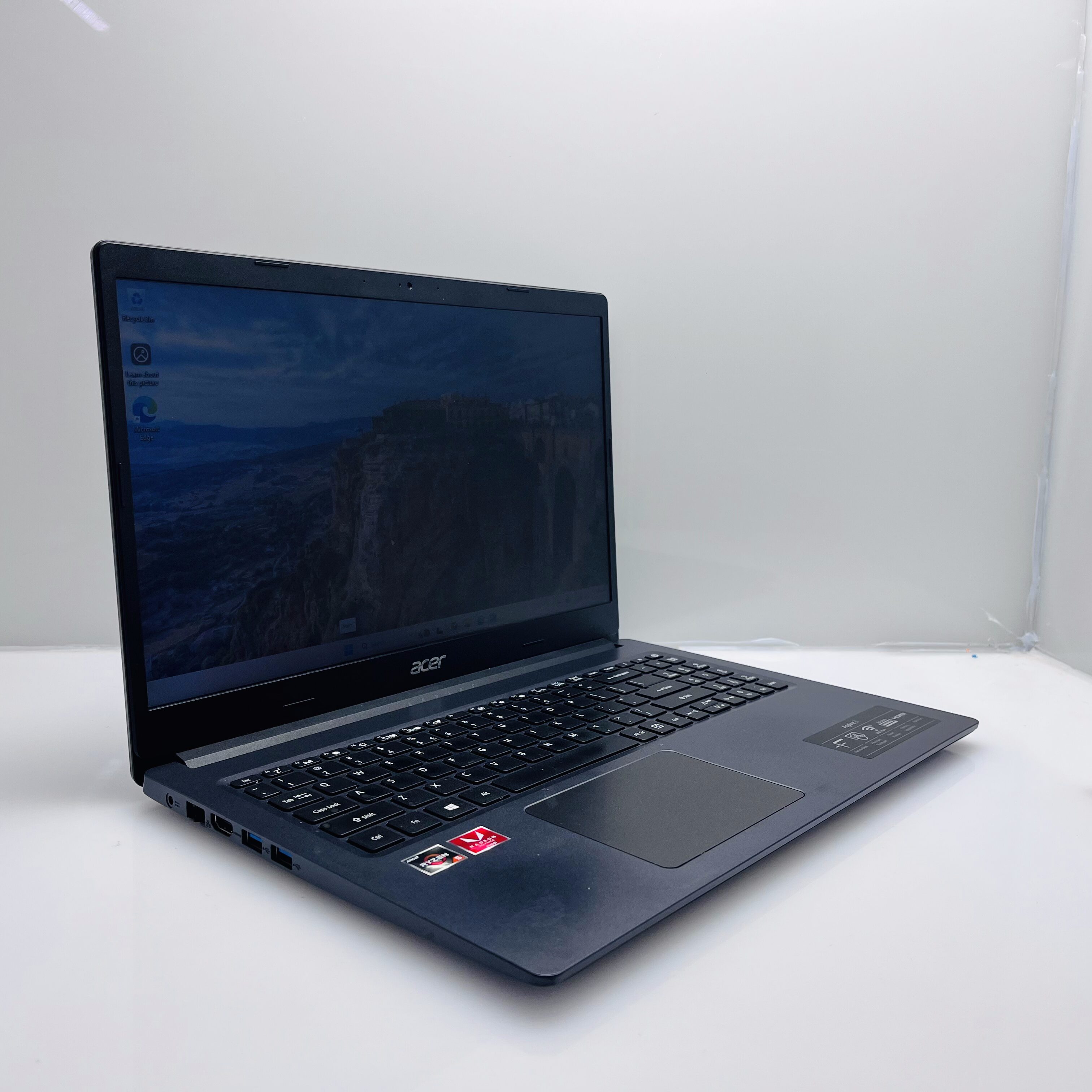 Acer Aspire 3 A315-23 Ryzen 5 2.10GHz 24GB RAM 500GB SSD (NVME) Black - Image 3