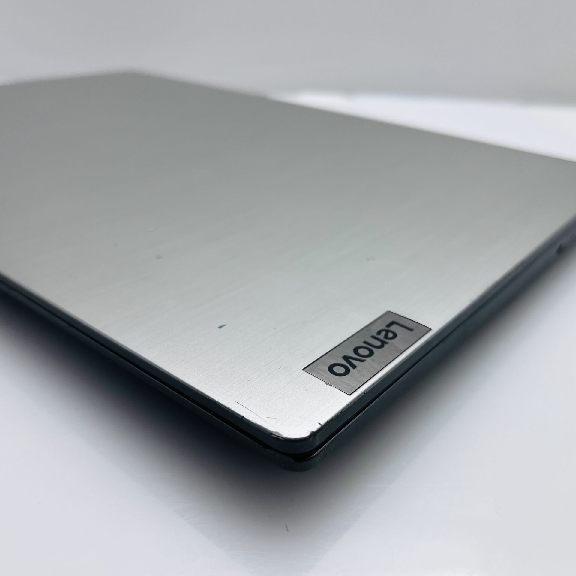 Lenovo IdeaPad 3 15IML05 10th Gen “Core i5” 1.60GHz 8GB RAM 128GB