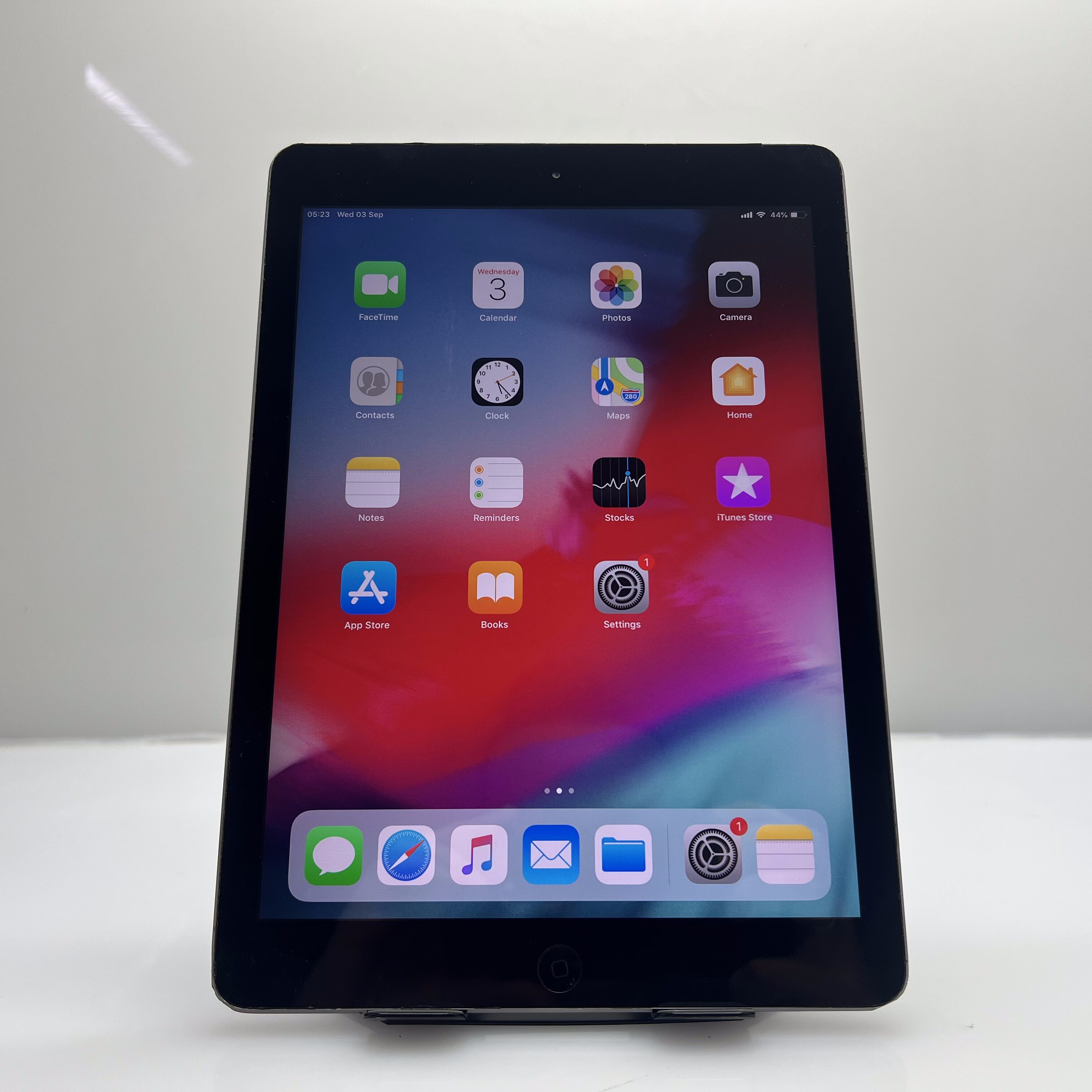 Apple iPad Air 64GB (Wifi/Cell) Silver | Epic Deals SA