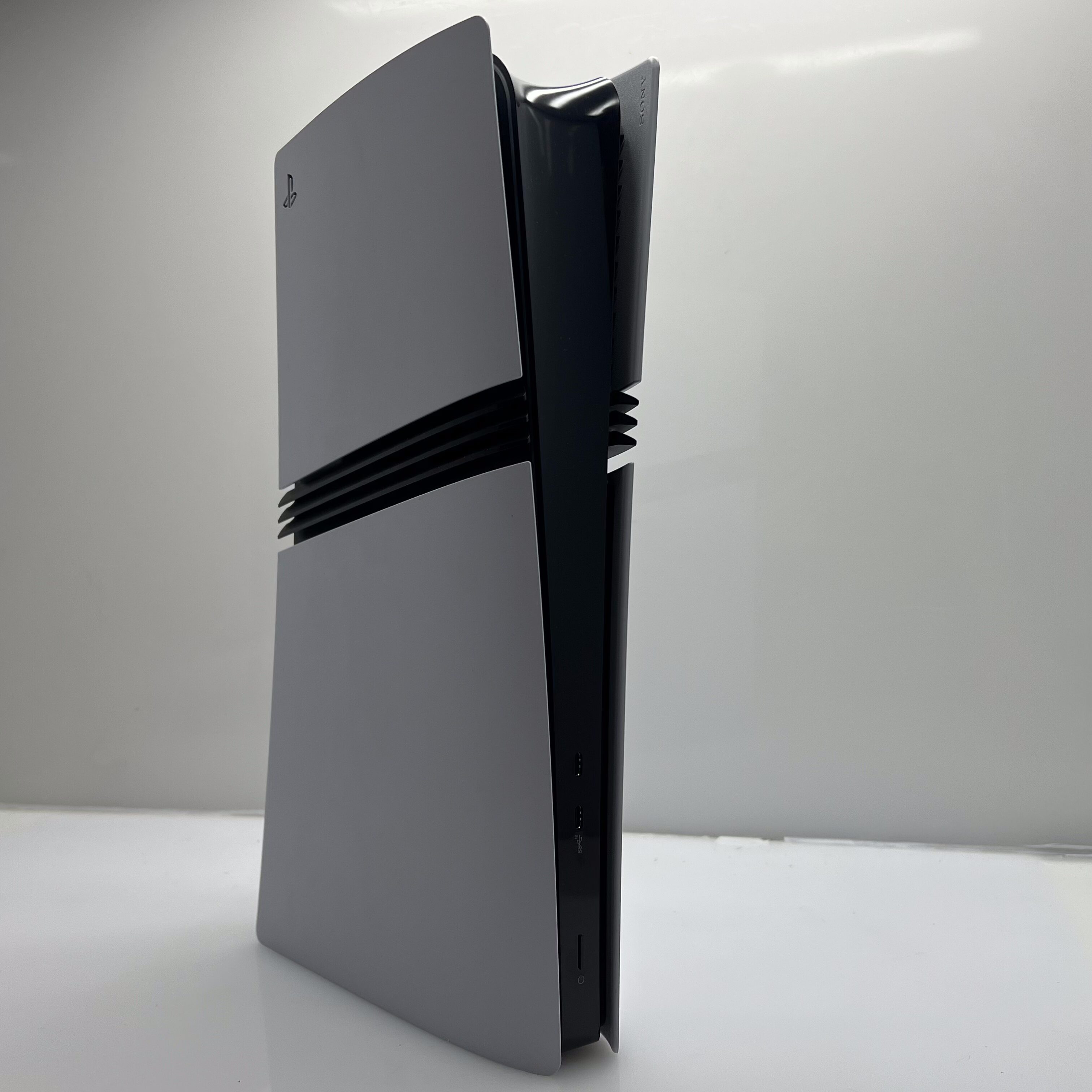Playstation 5 Pro 2TB White + 1 Controller + 1 HDMI Cable + 1 Power Cable (12 Month Warranty) - Image 4