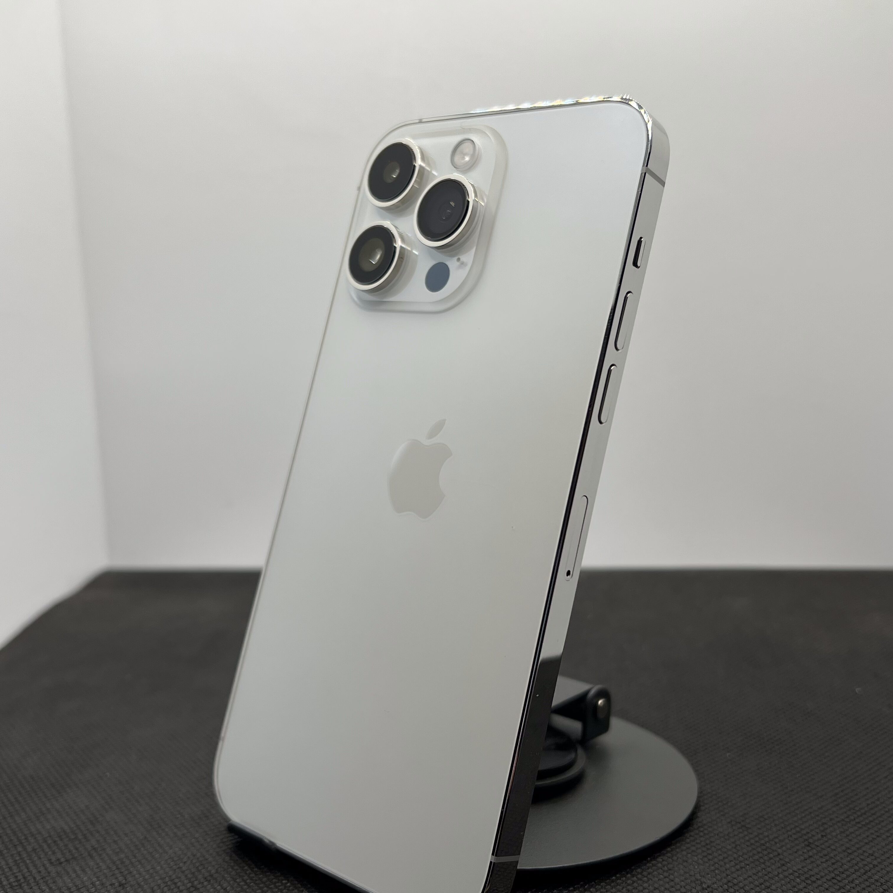 Apple iPhone 14 Pro Max 128GB Silver (12 Month Warranty) - No Face ID - Image 7