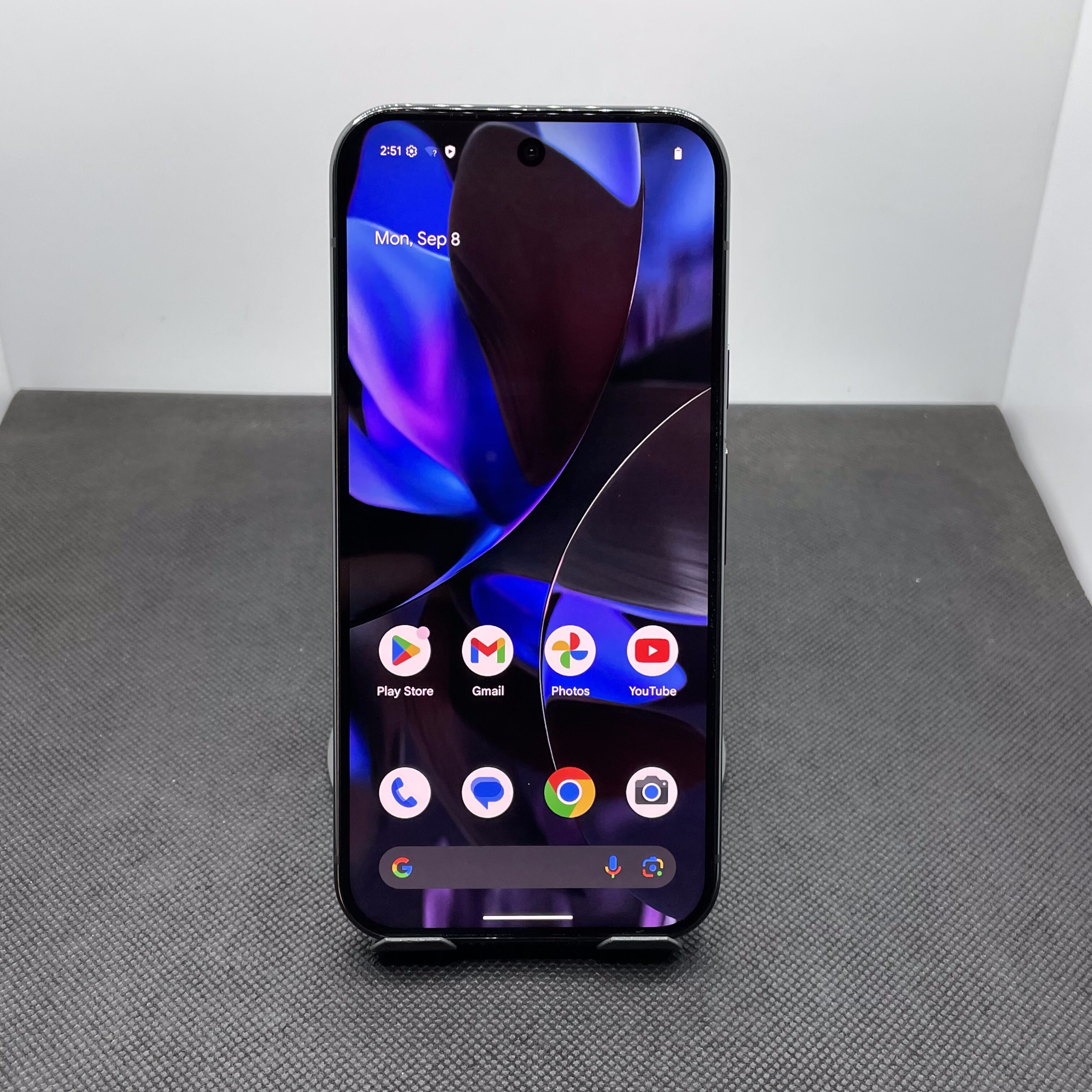 Google Pixel 9 Pro 128GB Obsidian Black - (Grade B) - Image 3