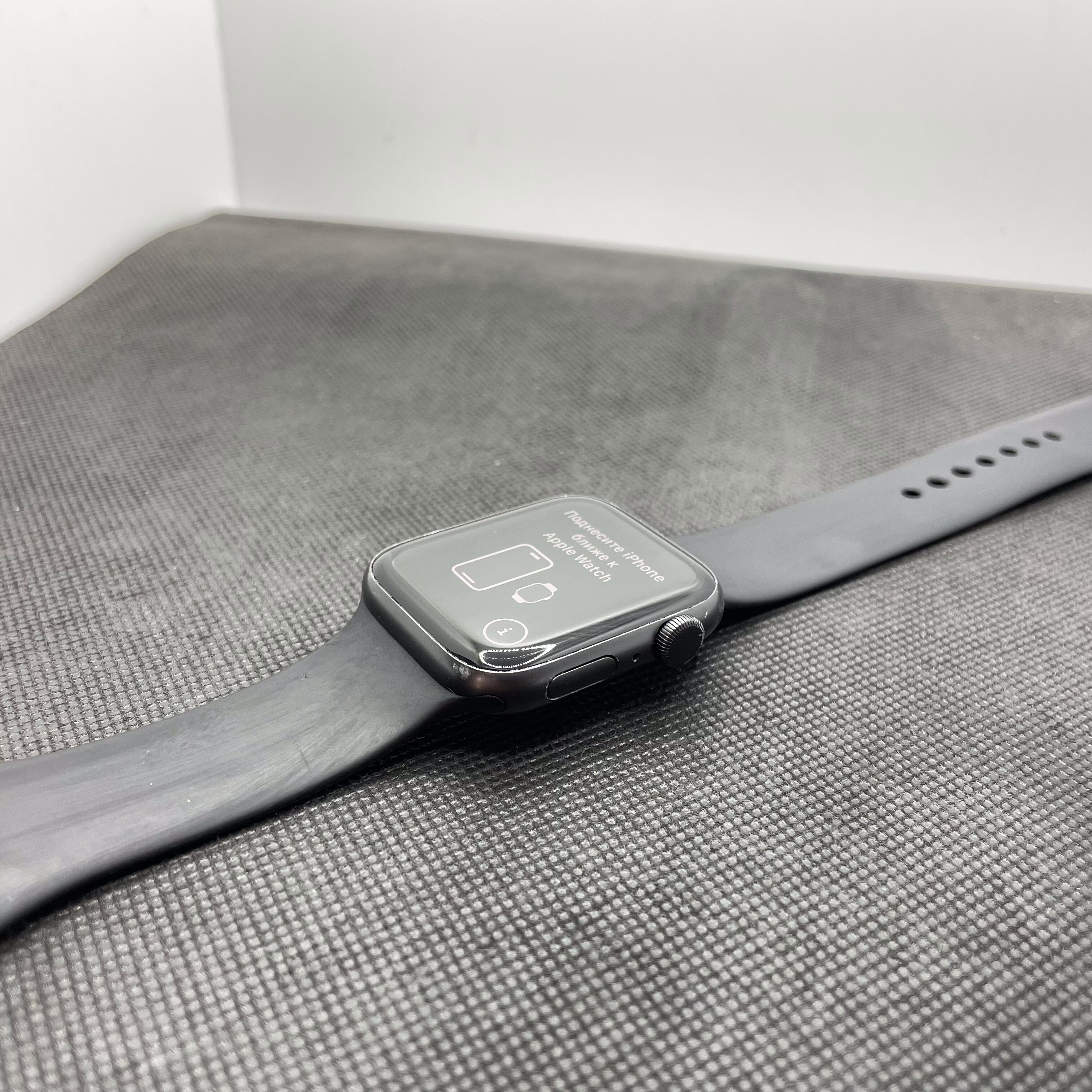 Apple Watch Series SE 1st Gen 44mm GPS Only Space Gray (3 Month Warranty) - Image 5