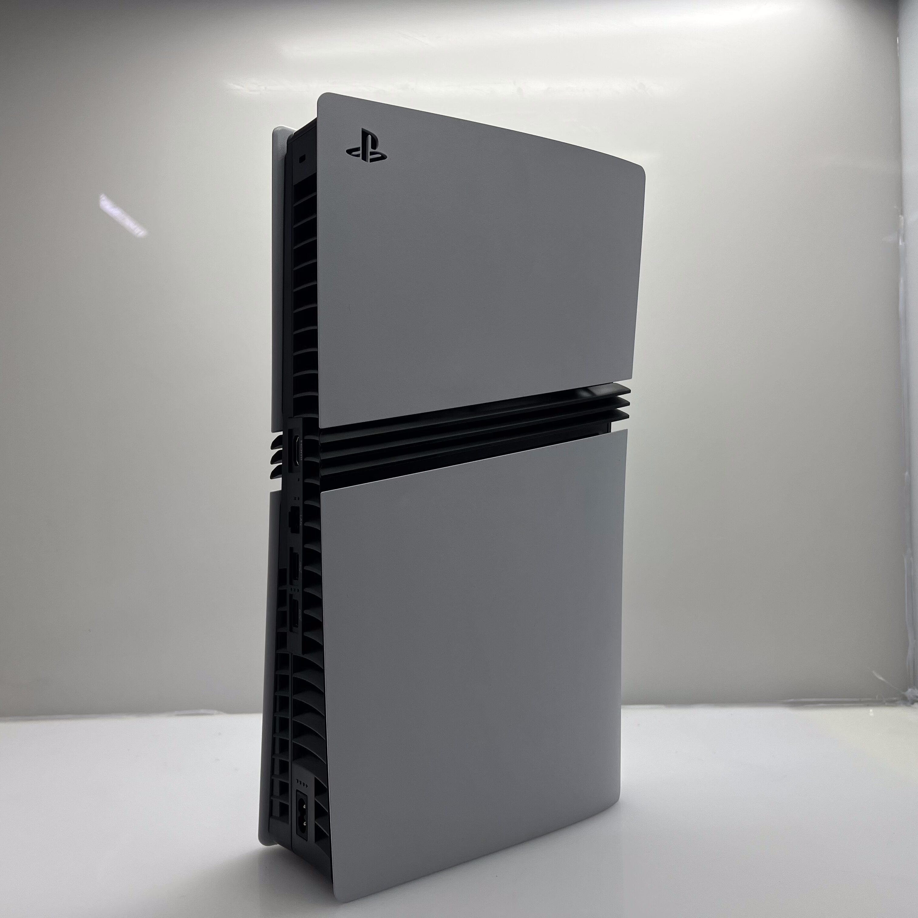 Playstation 5 Pro 2TB White + 1 Controller + 1 HDMI Cable + 1 Power Cable (12 Month Warranty) - Image 2