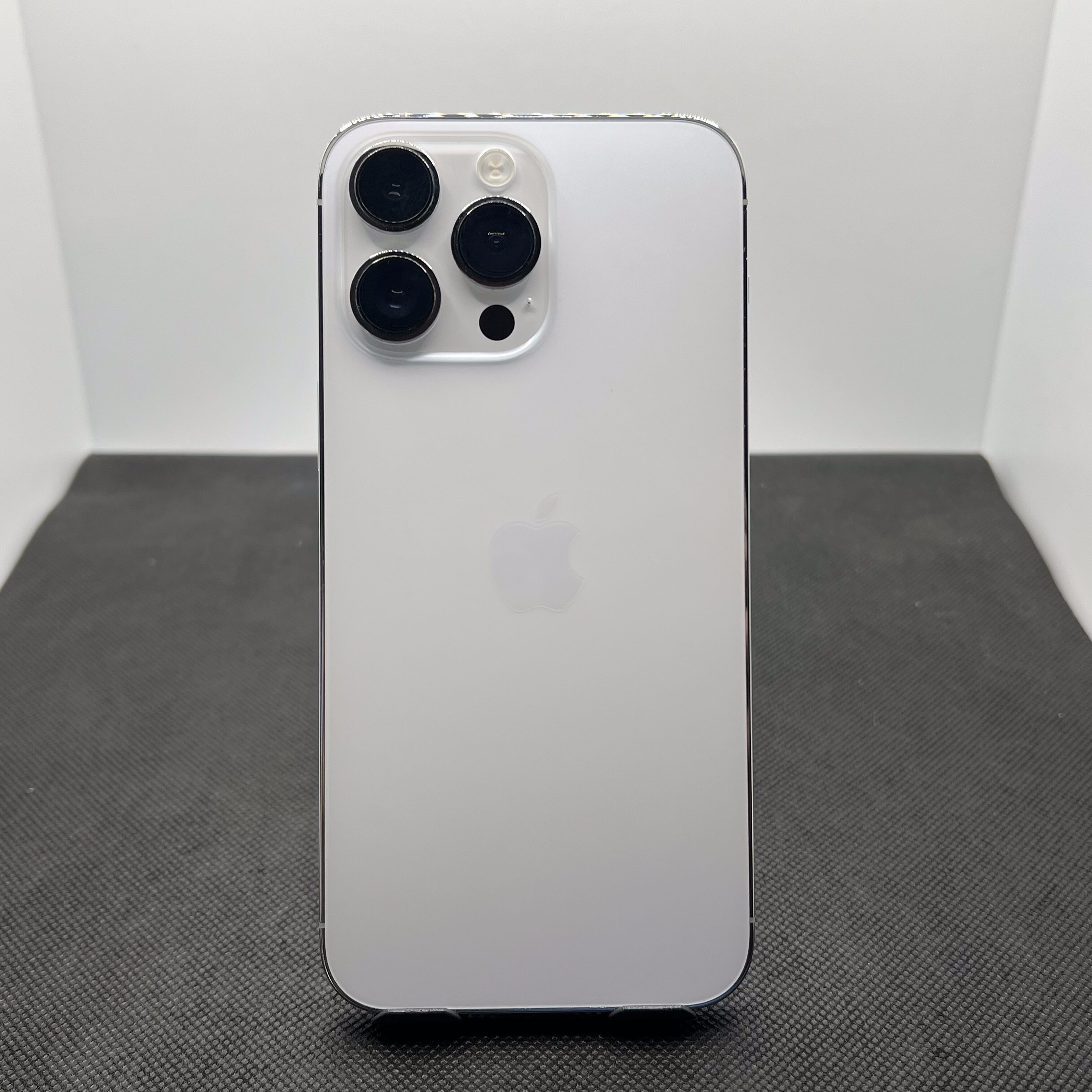 Apple iPhone 14 Pro Max 128GB Silver (12 Month Warranty) - Image 8