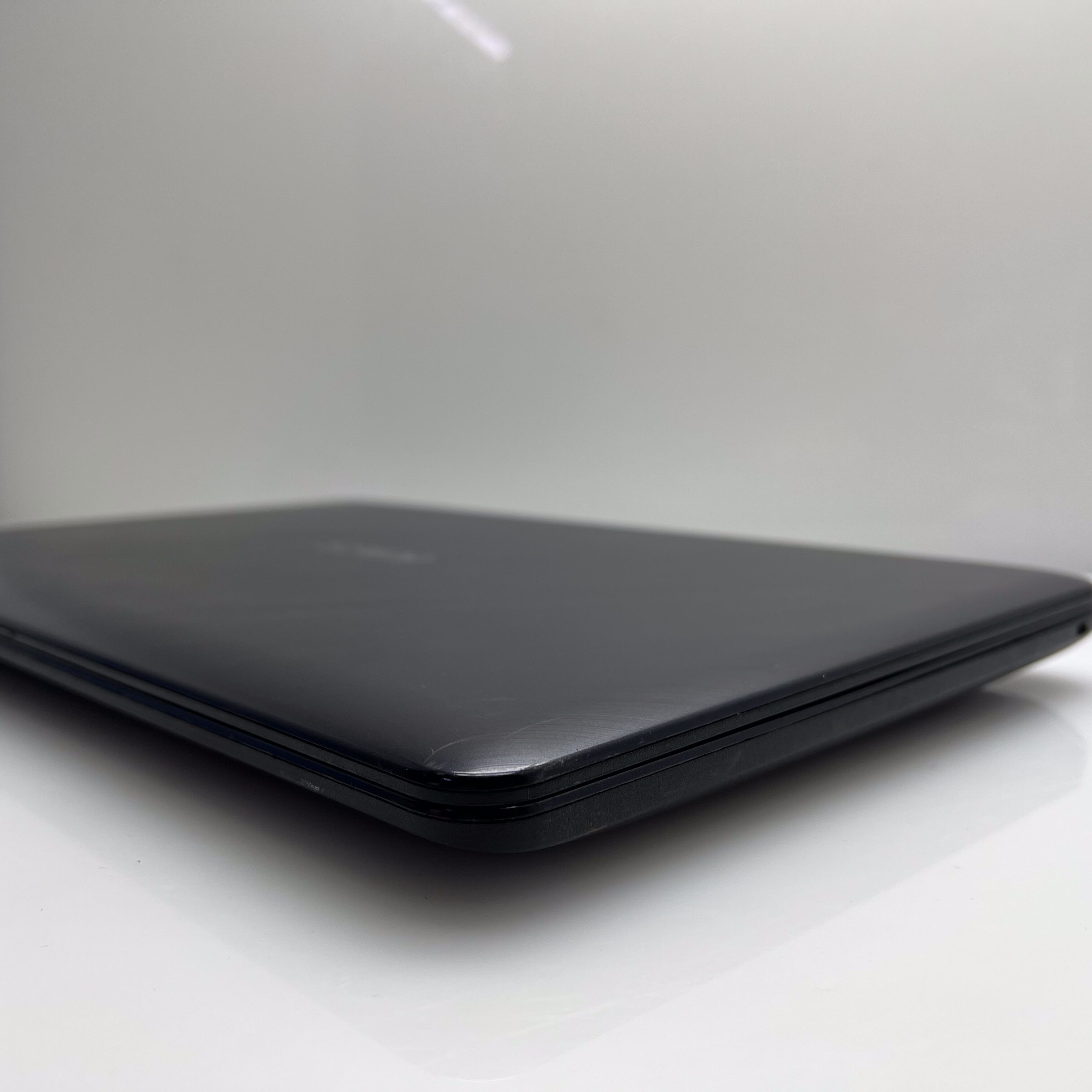 Asus X543U "Core i7" 1.80GHz 8GB RAM 256GB SSD Black - Bright Spots - Image 8
