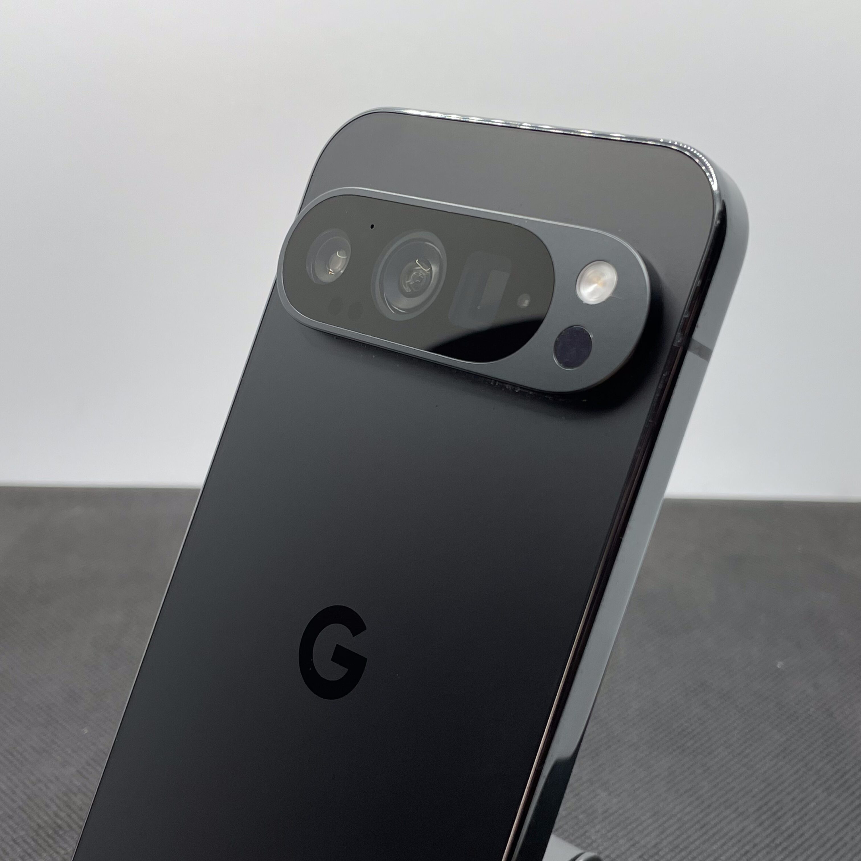 Google Pixel 9 Pro 128GB Obsidian Black - (Grade B) - Image 11