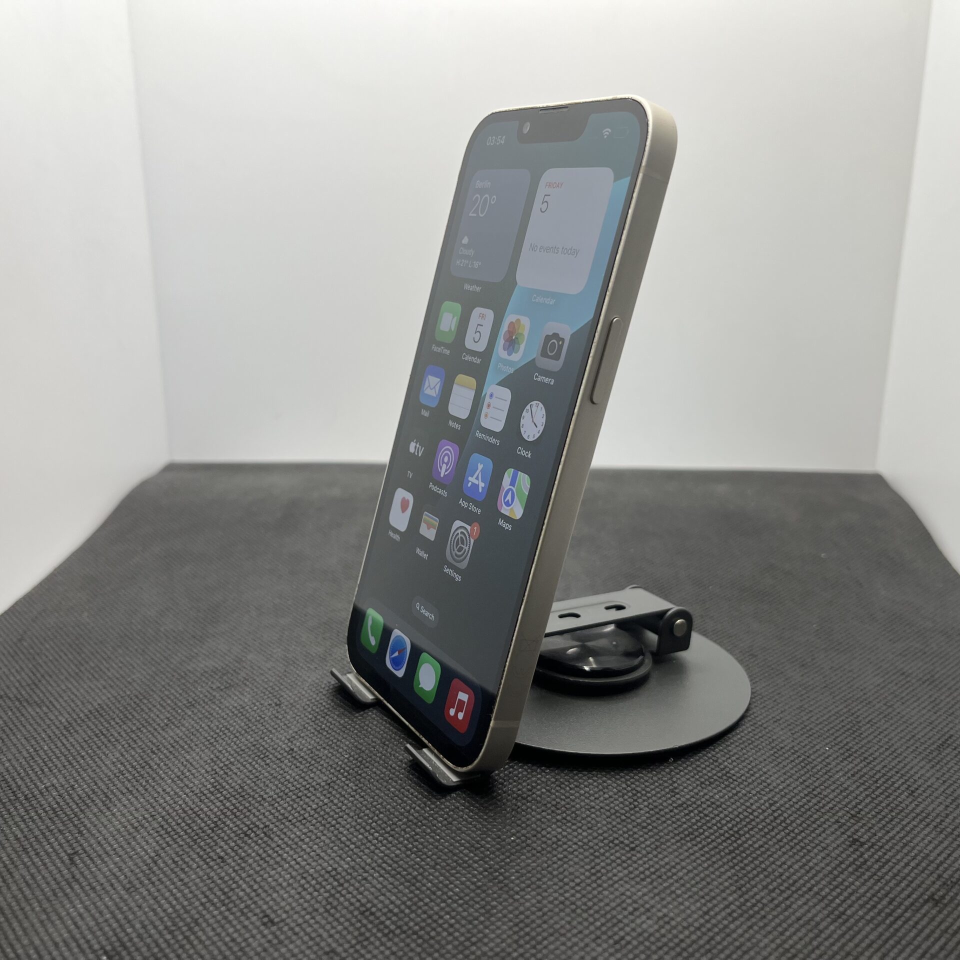 Apple iPhone 13 256GB White (6 Month Warranty) | Epic Deals SA