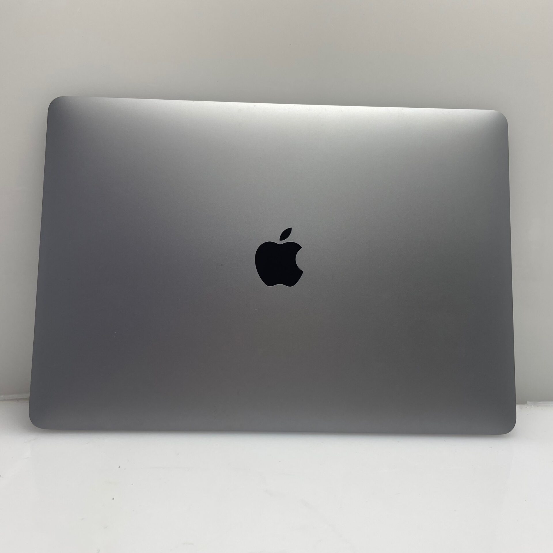 Apple MacBook Air "M1" 8 CPU/ 8 GPU 13-Inch (2020) 8GB RAM 256GB SSD Silver (12 Month Warranty) - Image 9