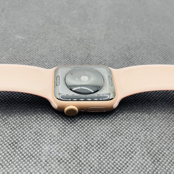 Apple Watch SE 1st Gen 40mm GPS Only Rose Gold (3 Month Warranty) - Image 7