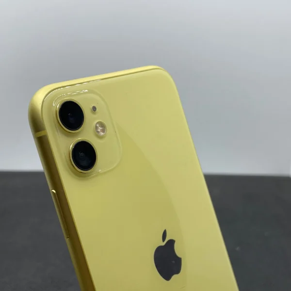 Apple iPhone 11 64GB Yellow (6 Month Warranty) - Minor Bright
