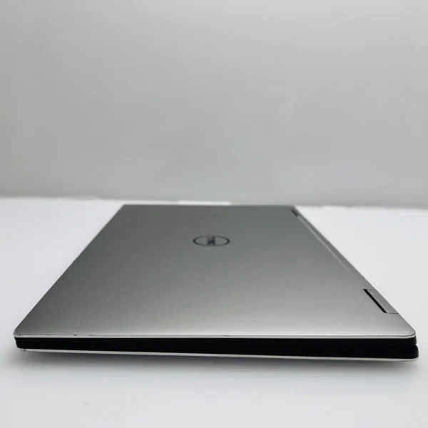 Dell XPS 13 9365 VP9G1 7th Gen 1.20GHz 
