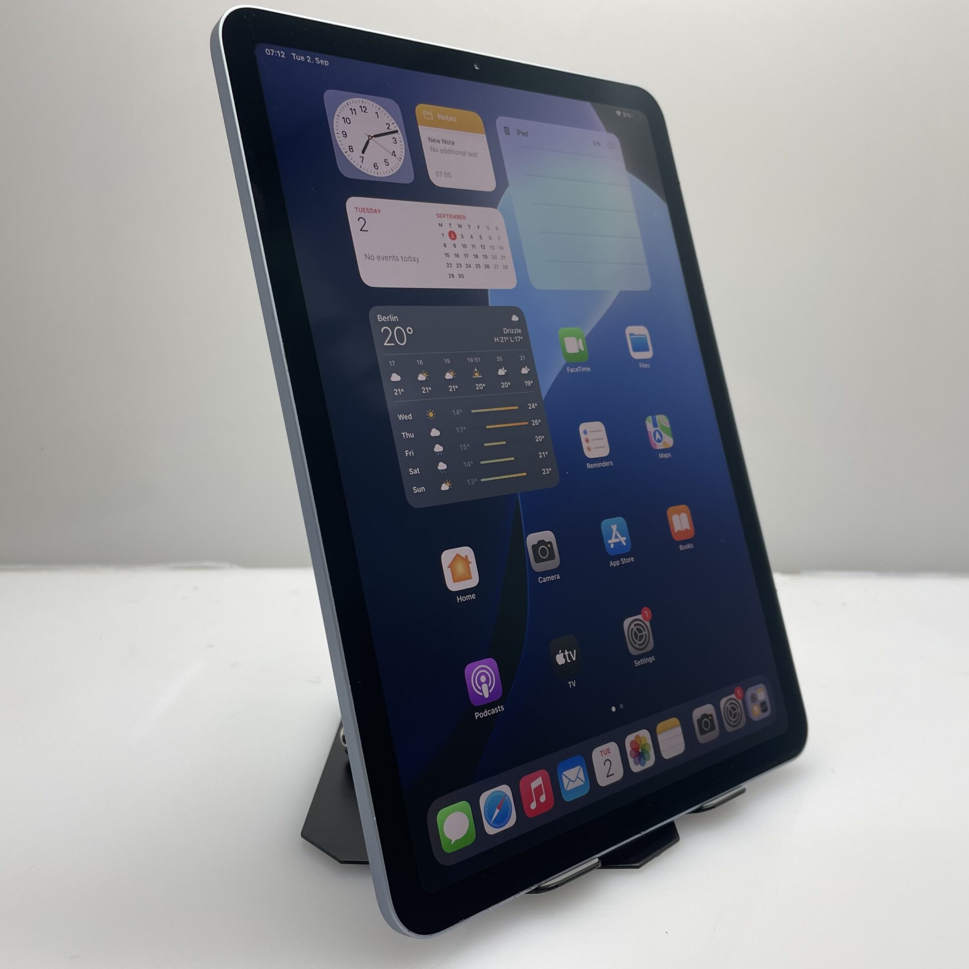 Apple iPad Air 4th Gen 64GB (Wifi Only) (3 Month Warranty) | Epic