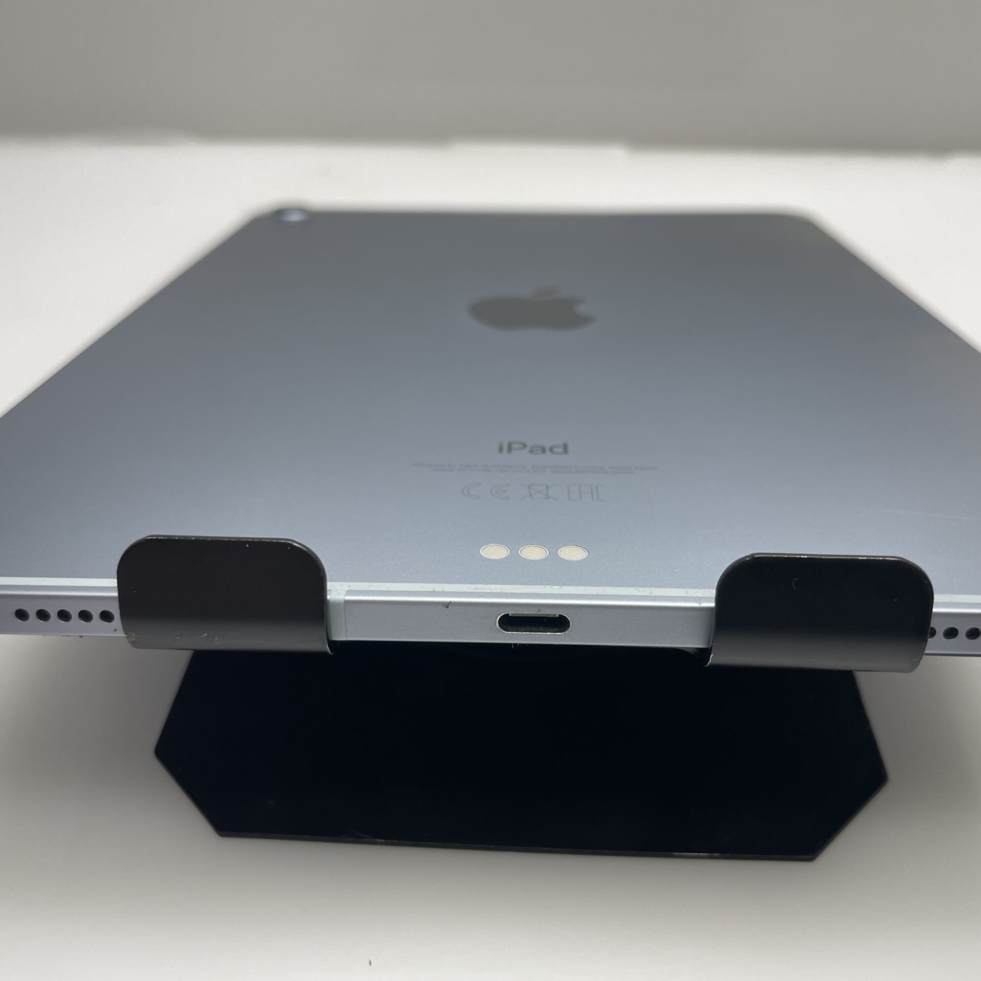 Apple iPad Air 4th Gen 64GB (Wi-Fi/Cellular) Sky Blue (3 Month