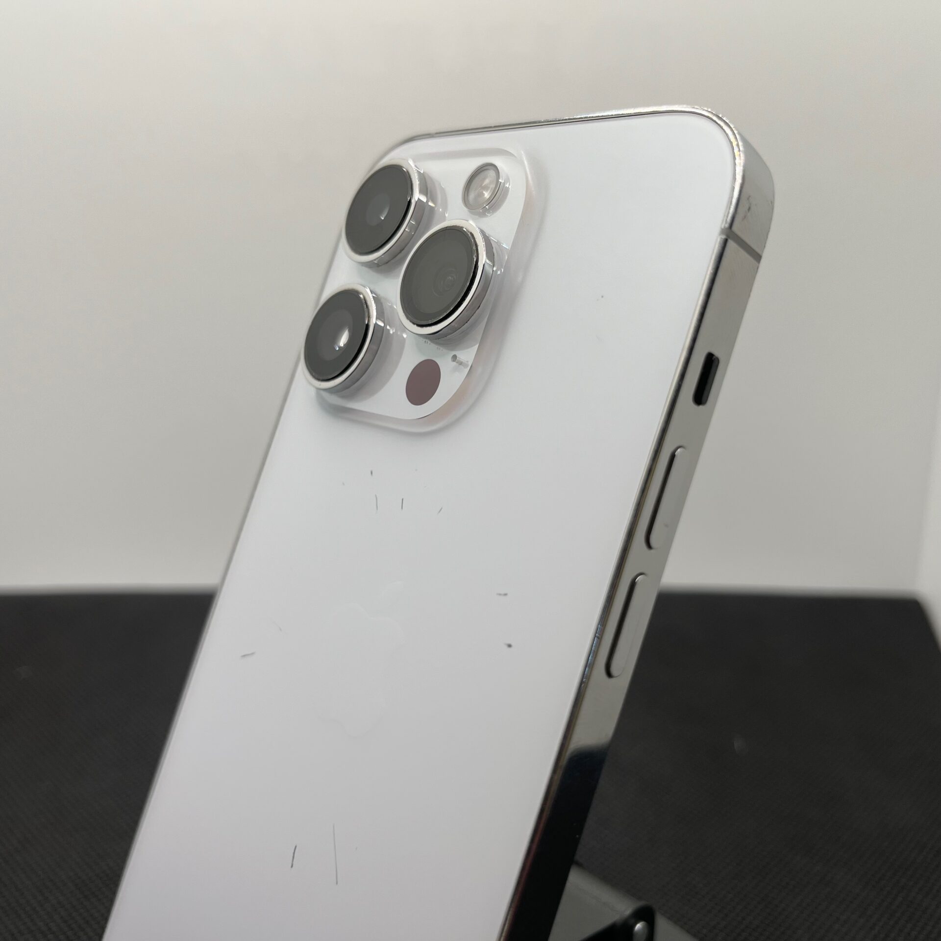 Apple iPhone 14 Pro 128GB Silver (12 Month Warranty) - Image 11