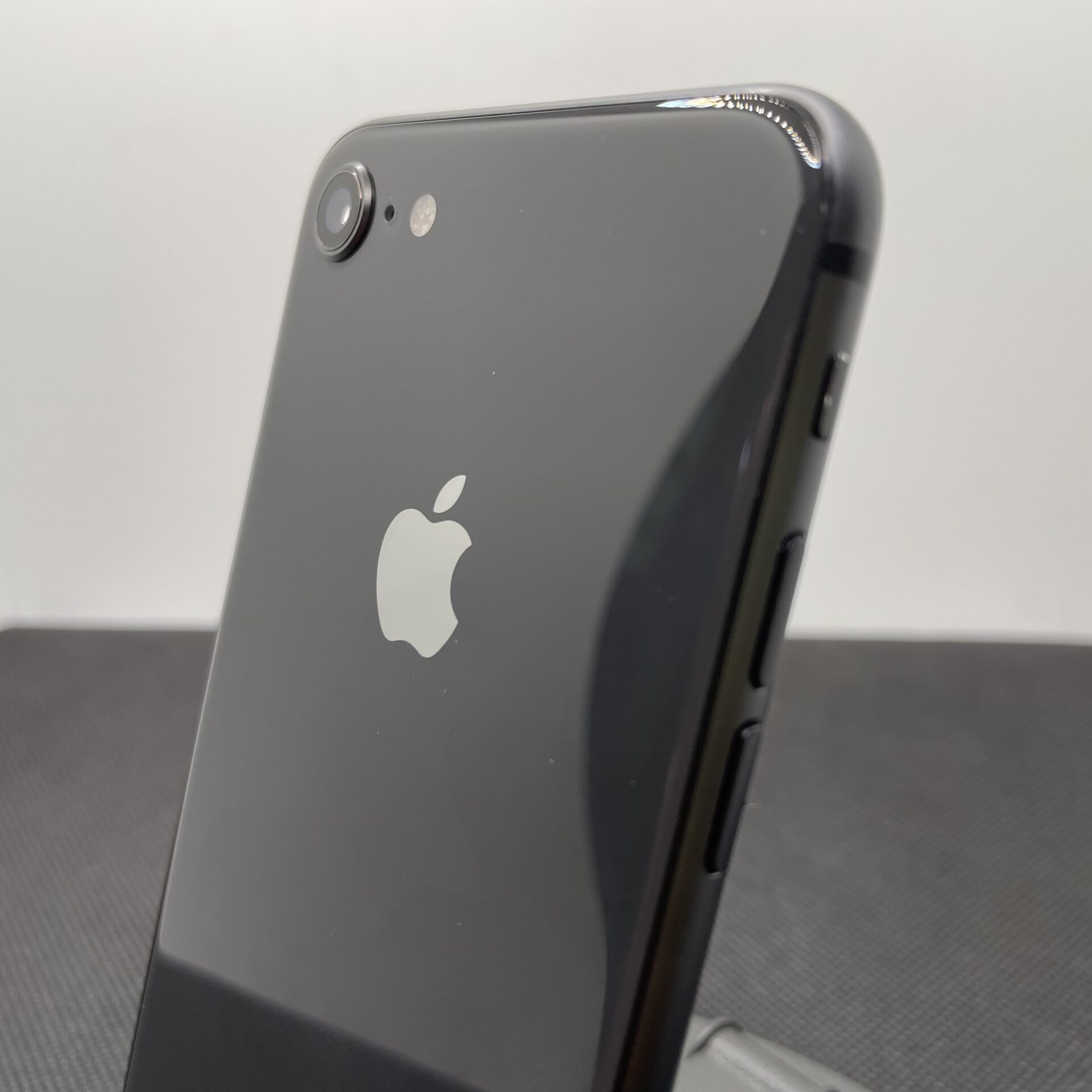Apple iPhone 8 64GB Space Gray | Epic Deals SA