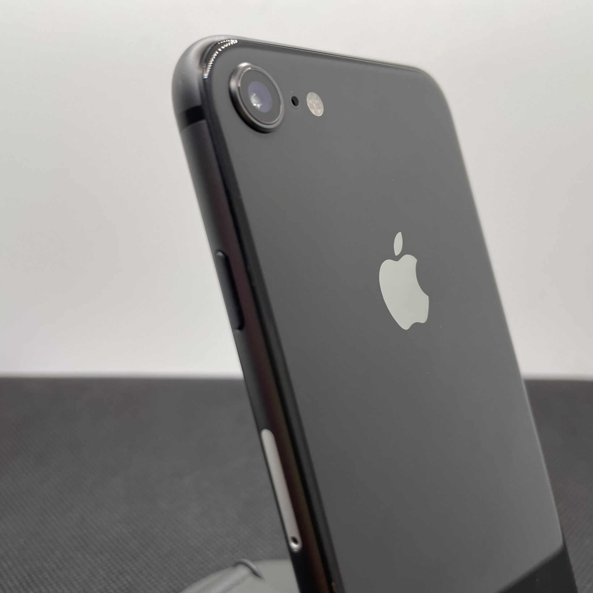 Apple iPhone 8 64GB Space Gray | Epic Deals SA