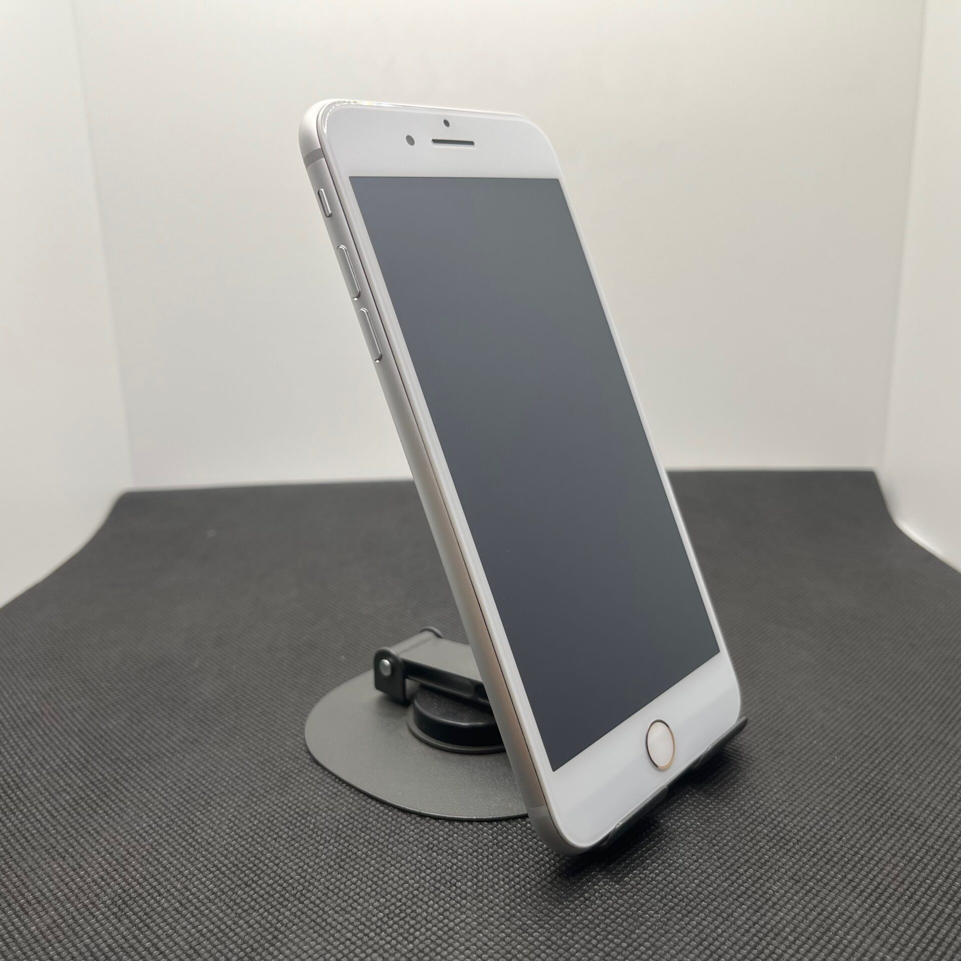 Apple iPhone 8 Plus 64GB White - No Home Button | No touch ID - Image 5