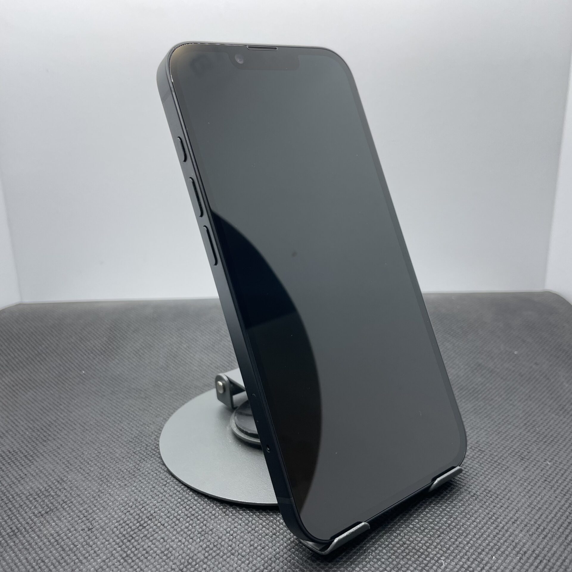 Apple iPhone 16e 128GB Black (2 Year Warranty) - Mint Condition - Image 5