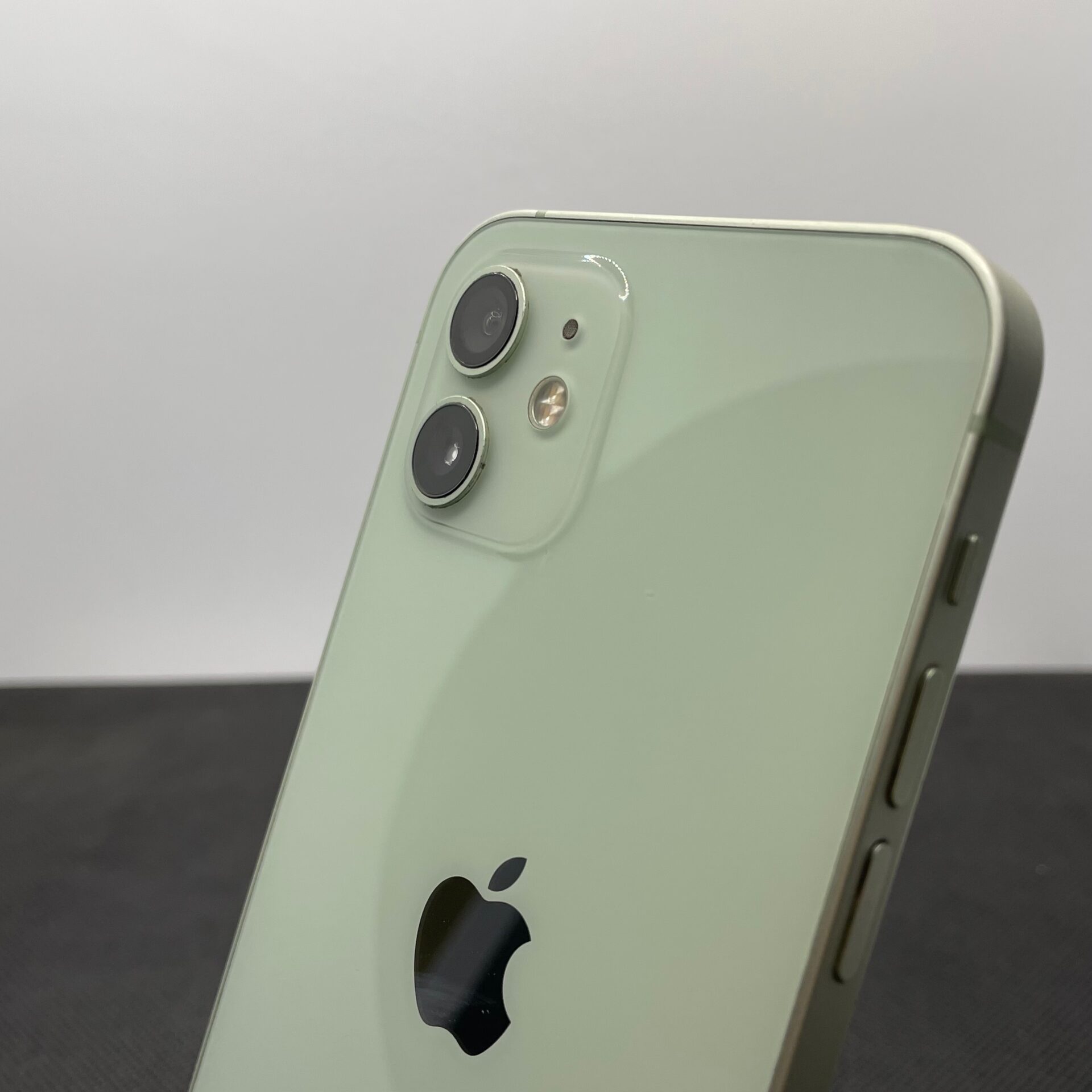 Apple iPhone 12 64GB Green (6 Month Warranty) - Image 11
