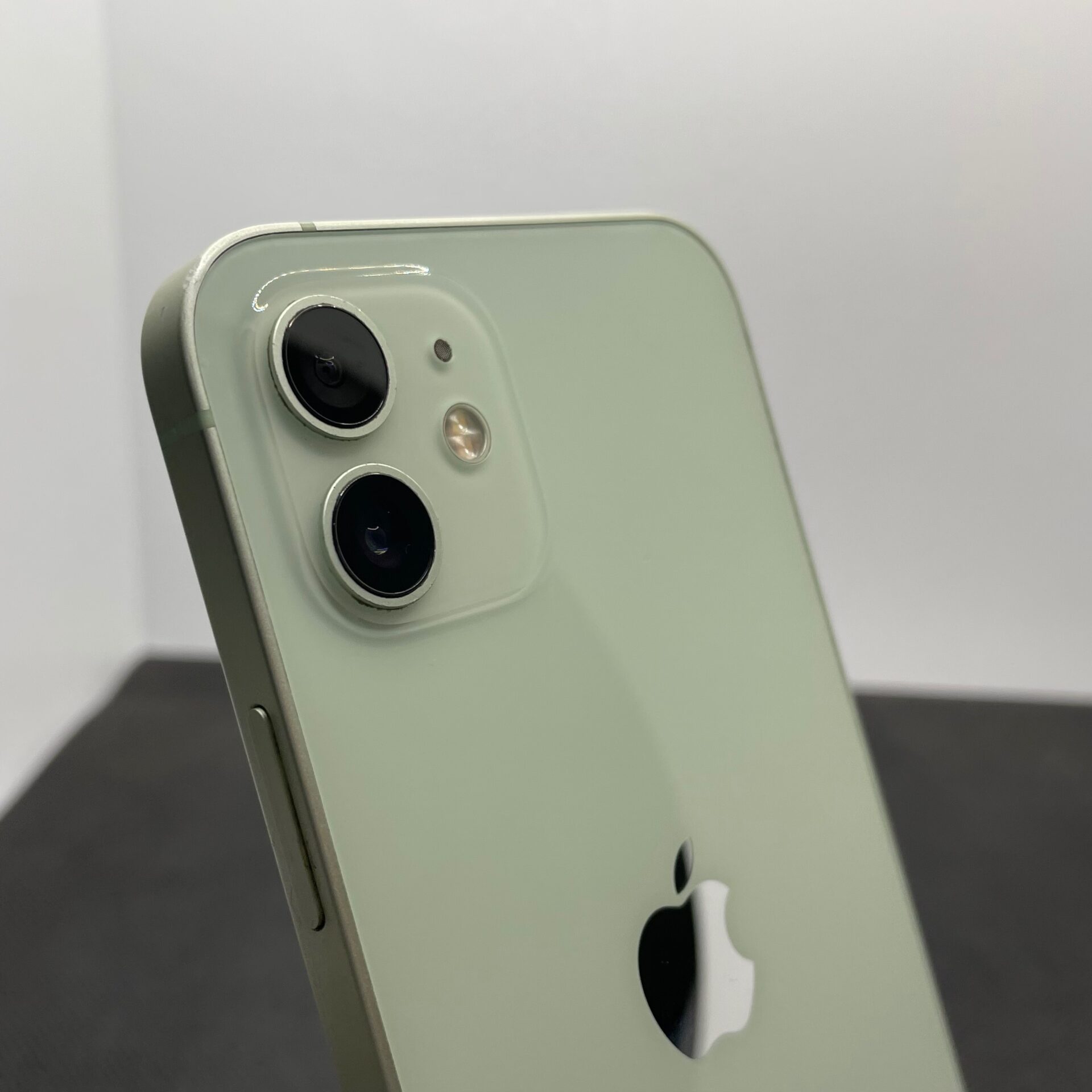 Apple iPhone 12 64GB Green (6 Month Warranty) - Image 10