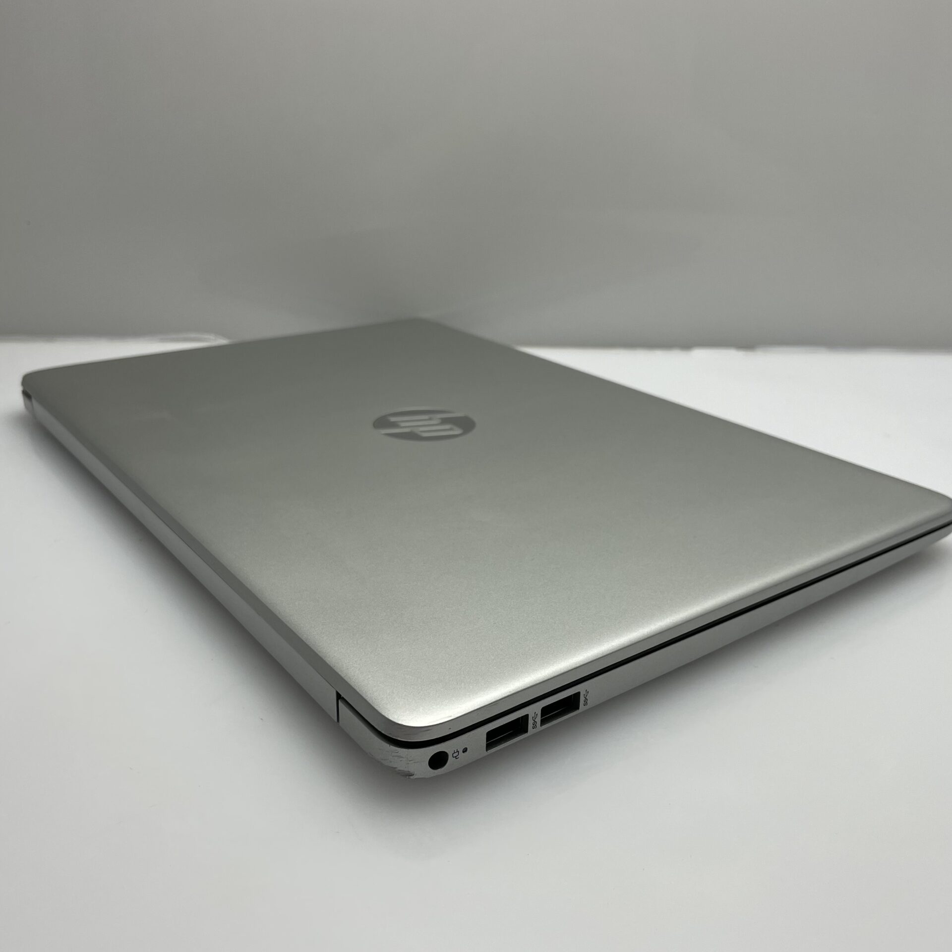 HP 15s-fq4009ni 11th Gen "Core i5" 2.50GHz 8GB RAM 512GB SSD (NVMe) Silver (3 Month Warranty) - Bright Spots - Image 7