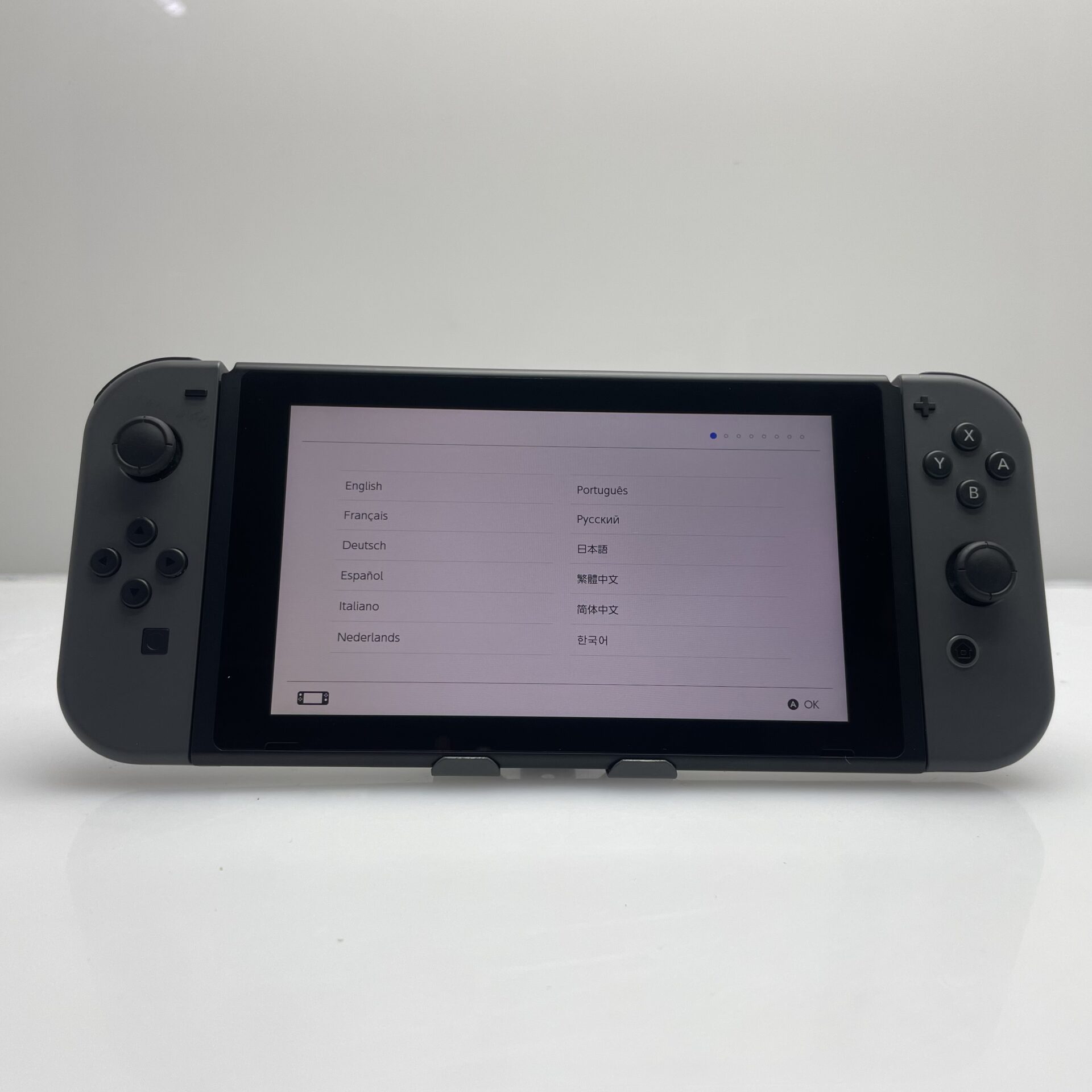 Nintendo Switch 32GB Black + Special Accessories - (Grade B