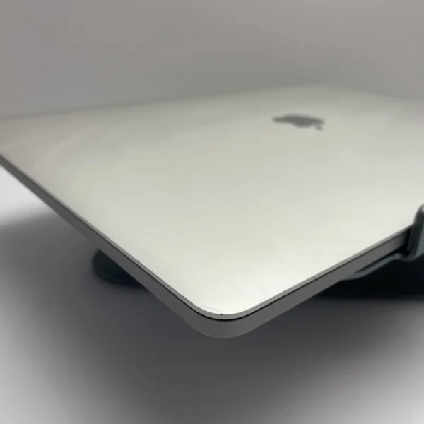 SALE: Apple Macbook Pro 15-Inch 