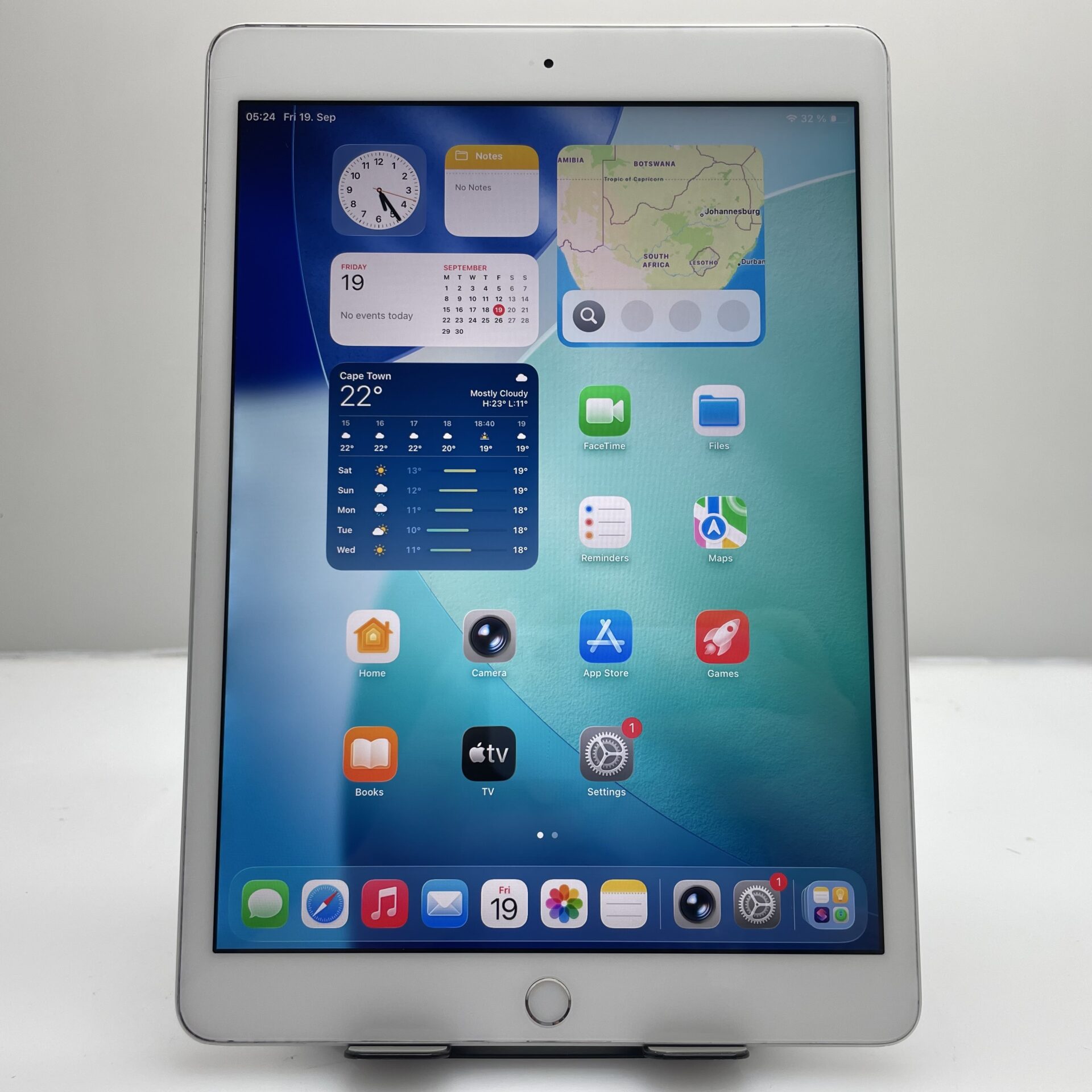 Apple iPad 10.2" 9th Gen 64GB (Wi-Fi Only) Silver - No Touch ID - Image 3