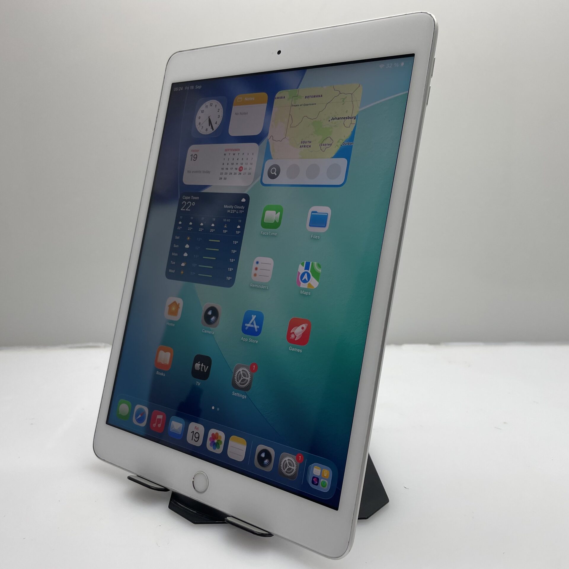 Apple iPad 10.2" 9th Gen 64GB (Wi-Fi Only) Silver - No Touch ID - Image 4