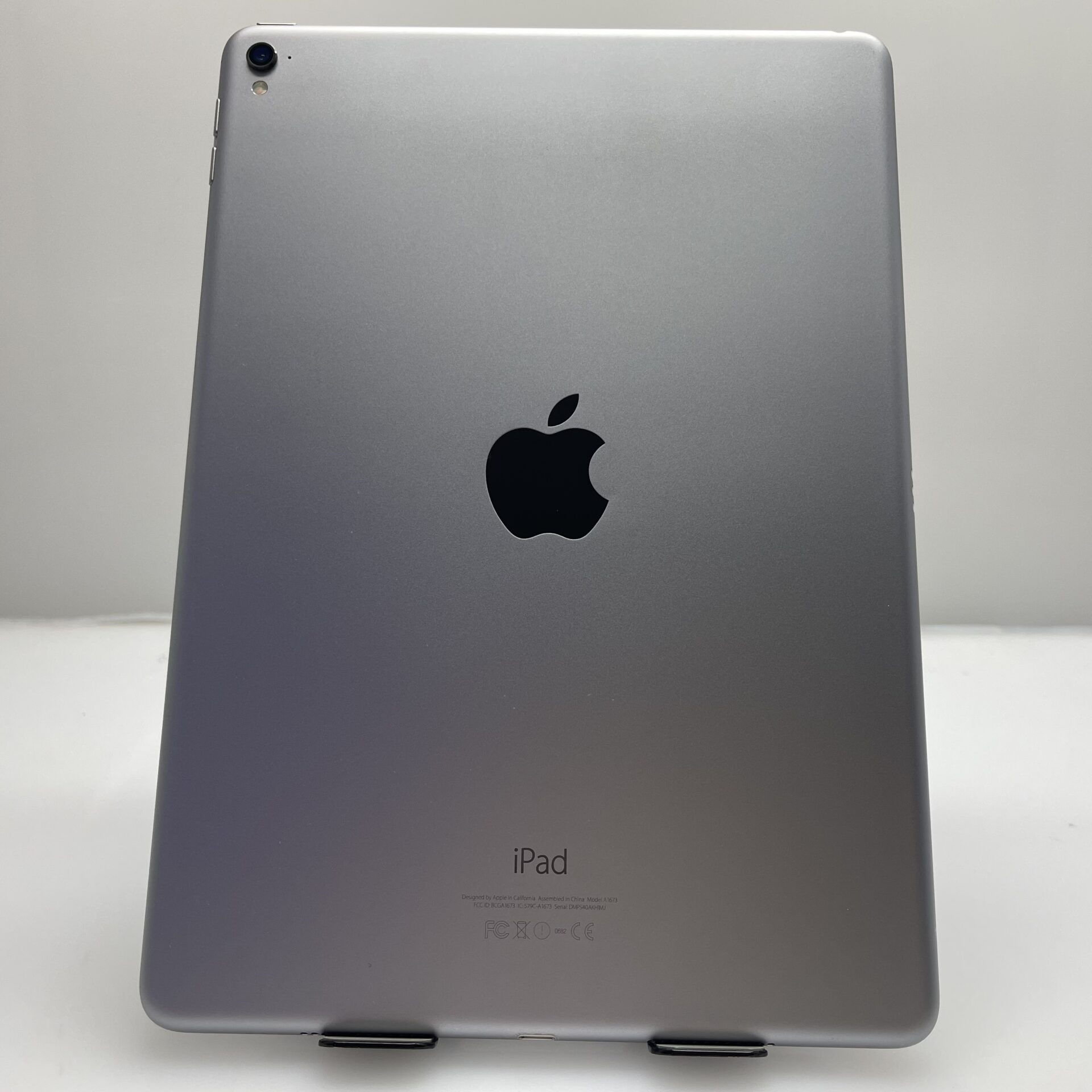 Apple iPad Pro 9.7