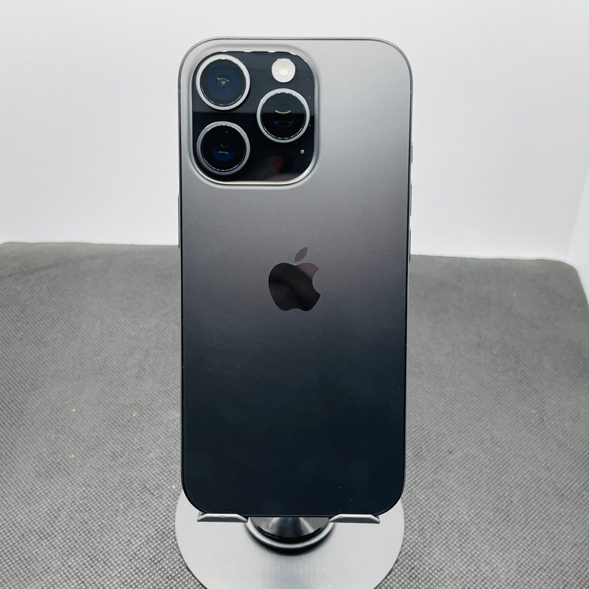 Apple iPhone 16 Pro 256GB Black Titanium (2 Year Warranty) – Mint Condition - Image 9