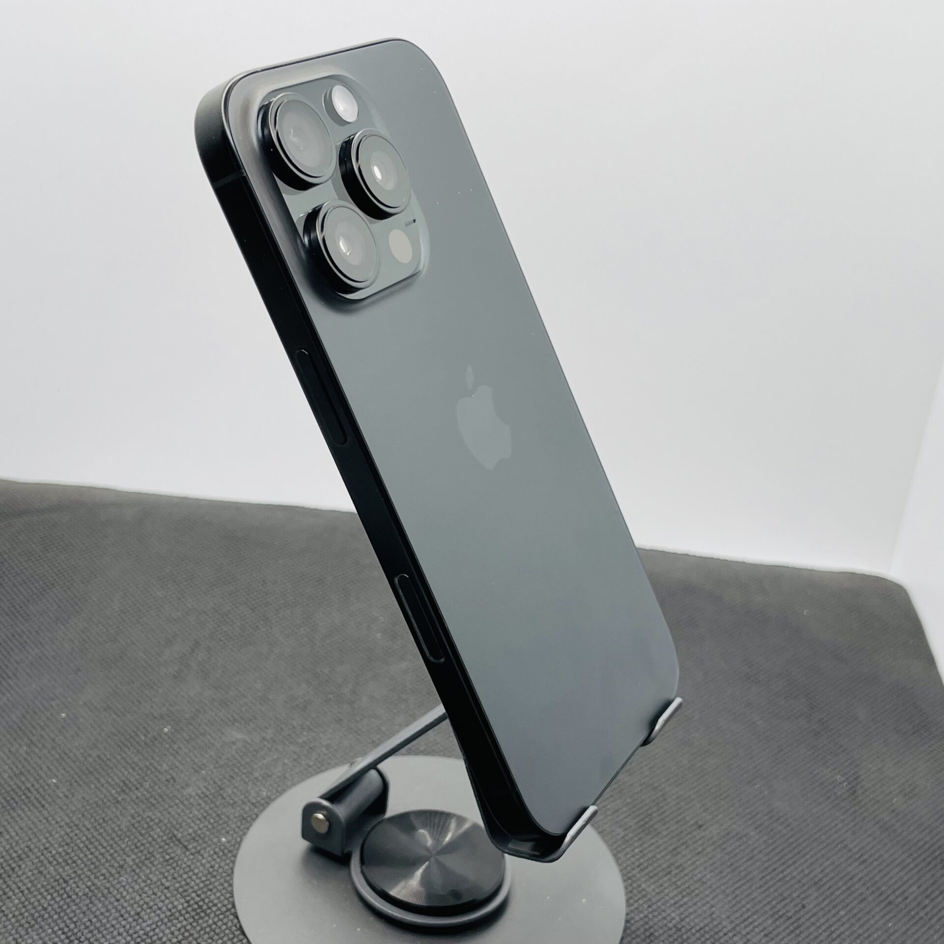 Apple iPhone 16 Pro 256GB Black Titanium (2 Year Warranty) – Mint Condition - Image 10