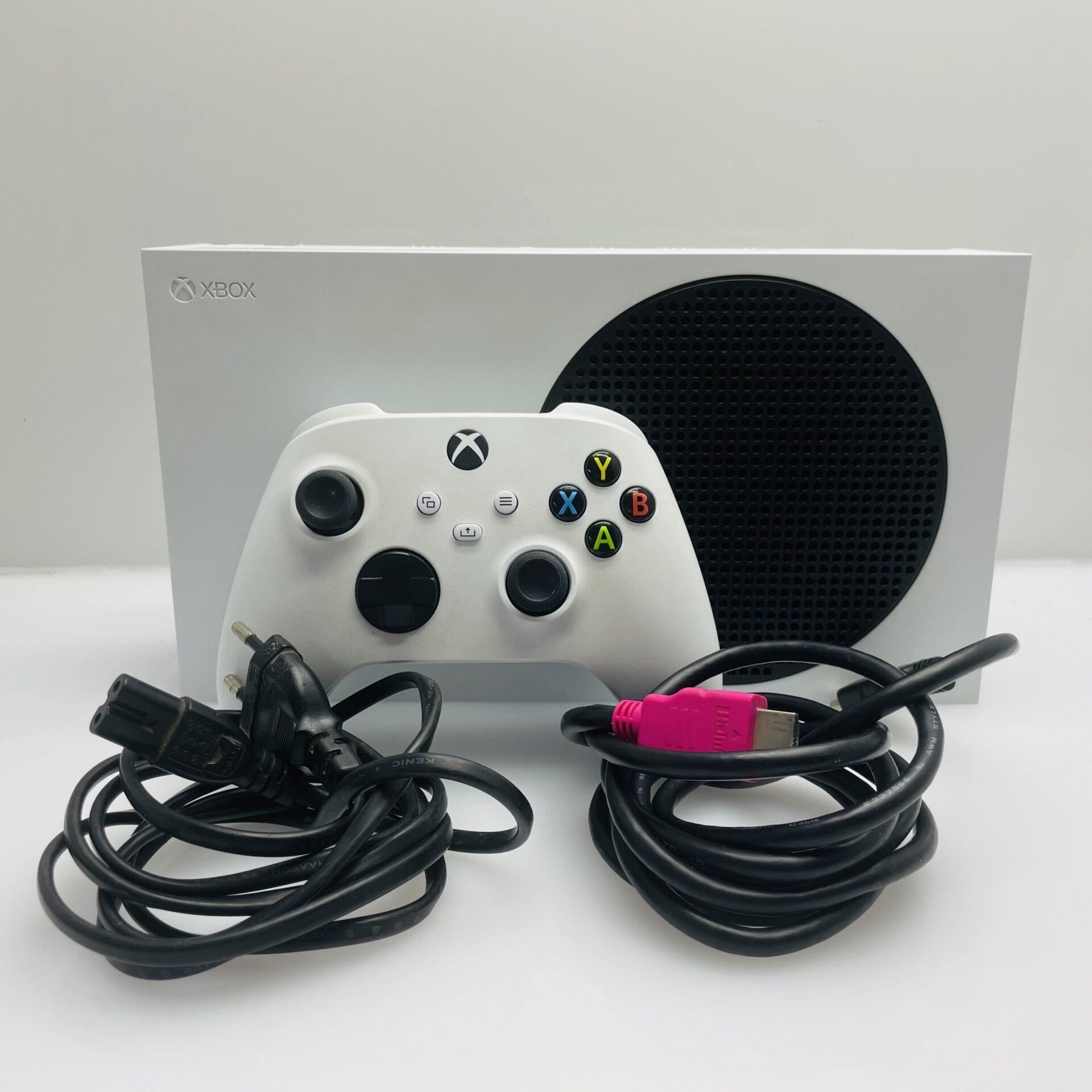 Xbox Series S 512GB White + 1 Controller + 1 Power Cable + 1 HDMI Cable (3 Month Warranty) - Image 7