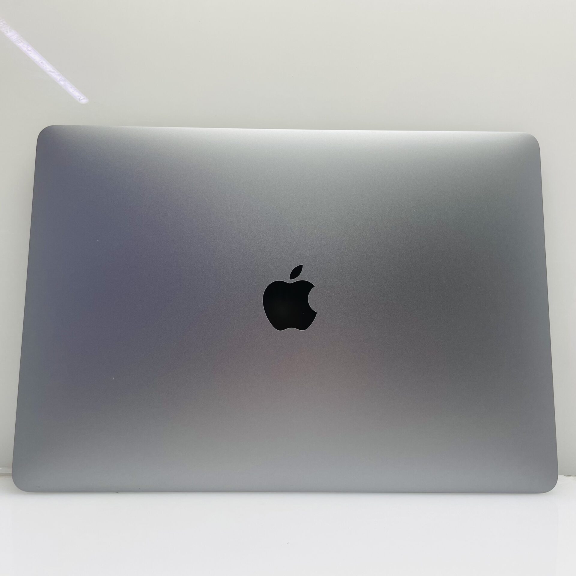 Apple MacBook Air “M1” 13-Inch 7 GPU/8 CPU (2020) 8GB RAM 256GB SSD Space Gray (12 Month Warranty) - Image 2