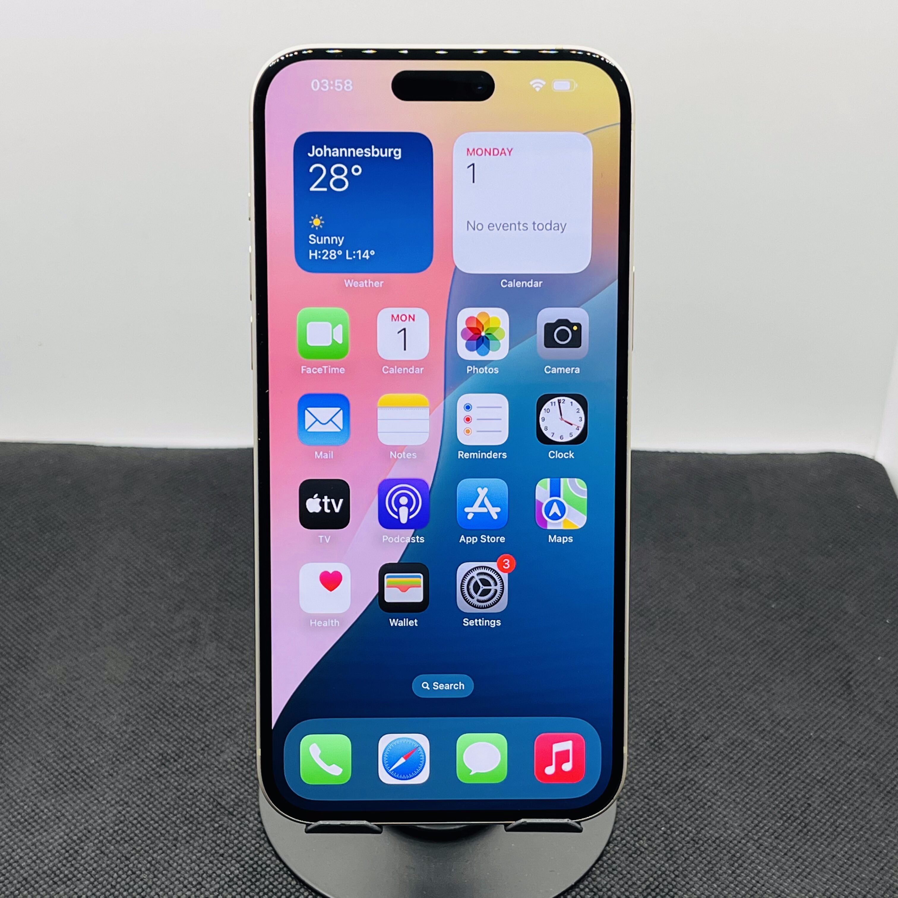 Apple iPhone 15 Plus 256GB Yellow (12 Month Warranty) - (E-SIM Only) - Image 2