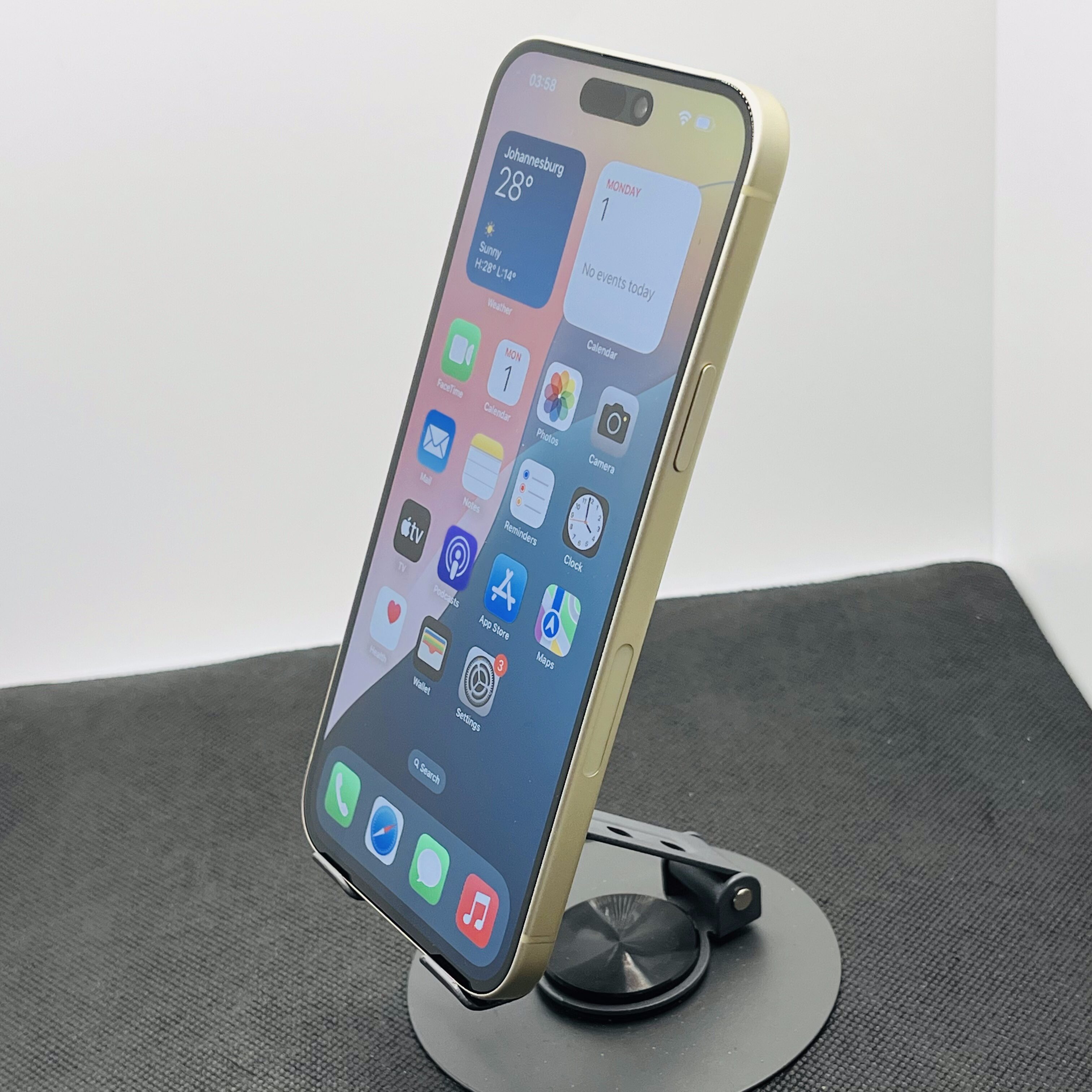 Apple iPhone 15 Plus 256GB Yellow (12 Month Warranty) - (E-SIM