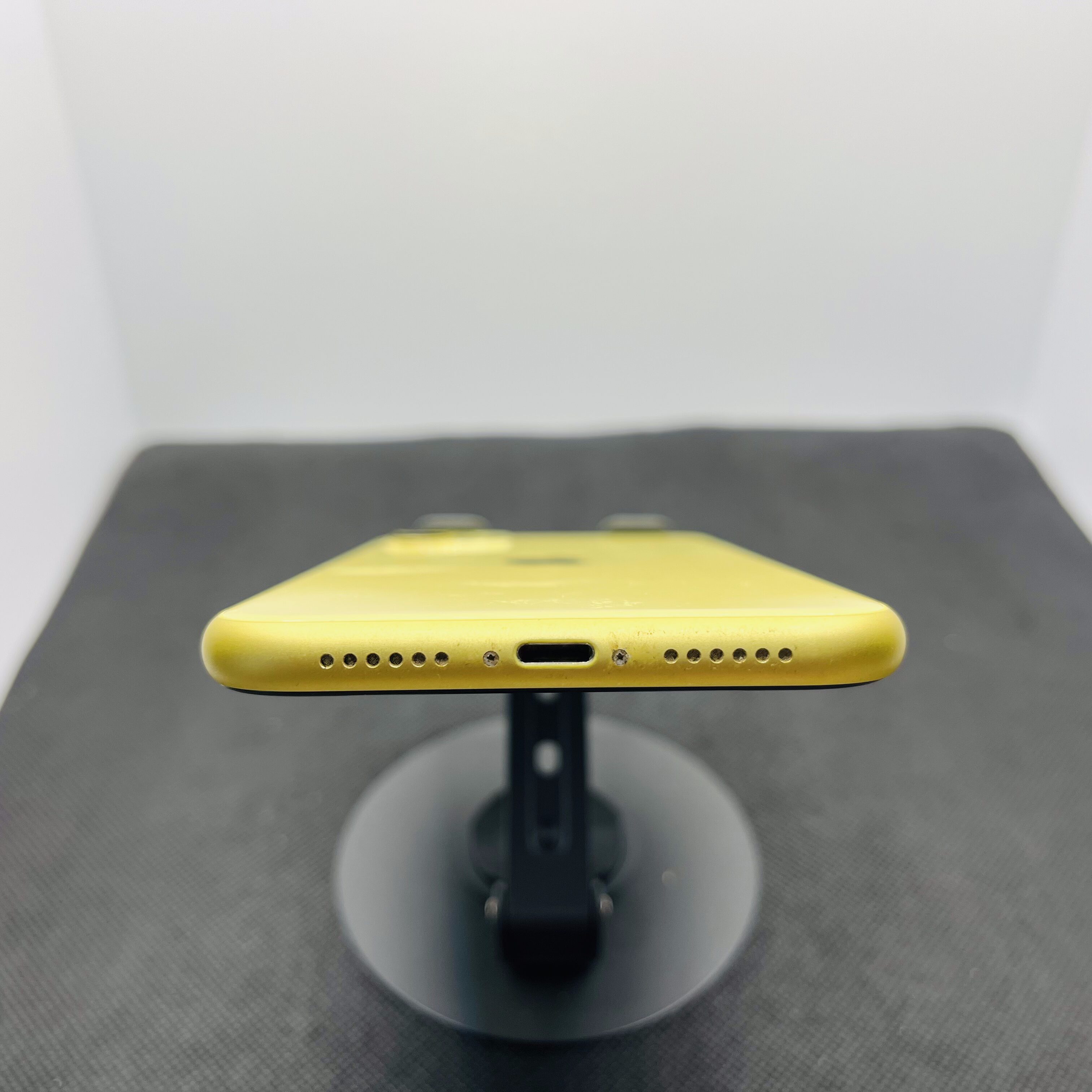 Apple iPhone 11 64GB Yellow (6 Month Warranty) | Epic Deals SA