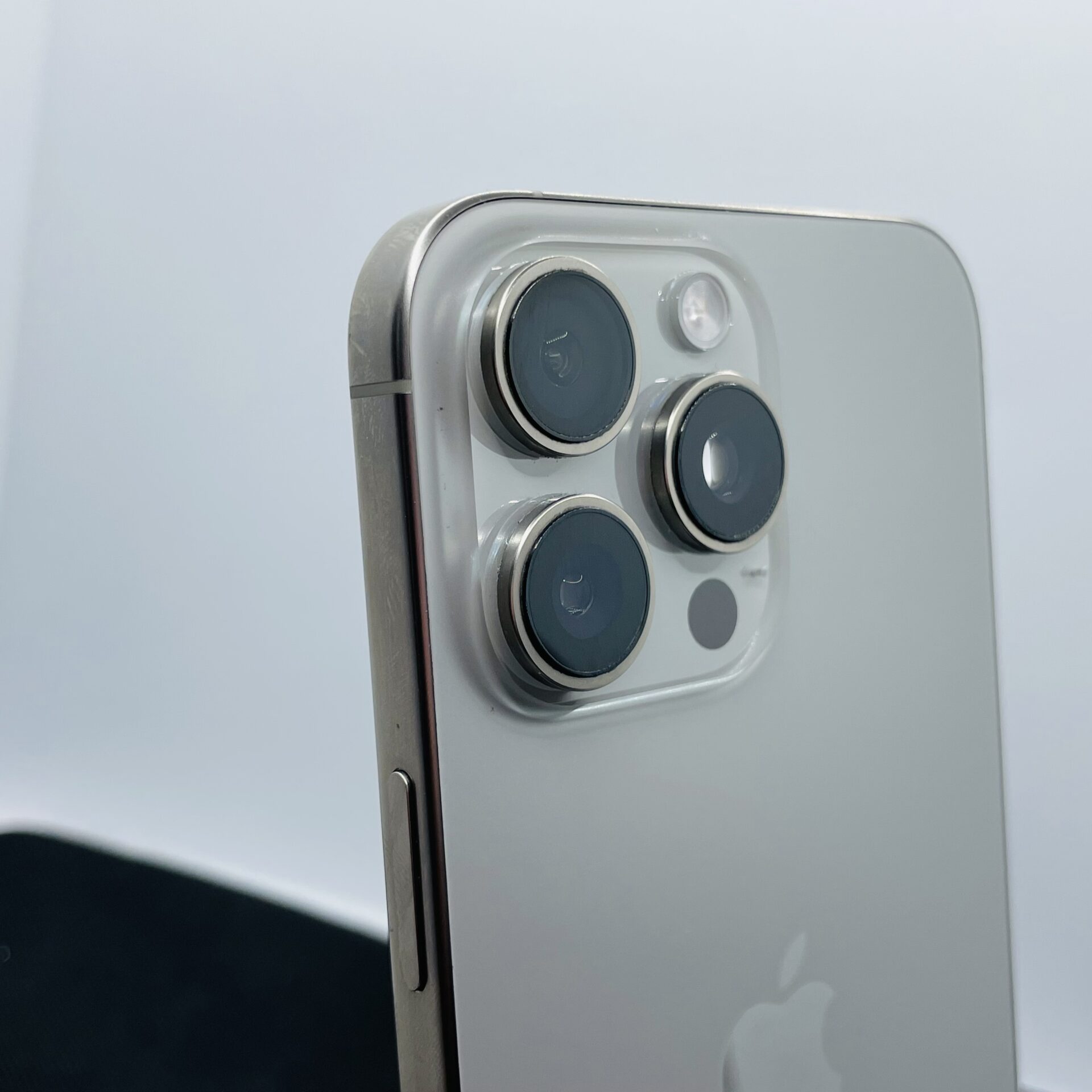 Apple iPhone 16 Pro Max 256GB Natural Titanium (2 Year Warranty) - Image 11