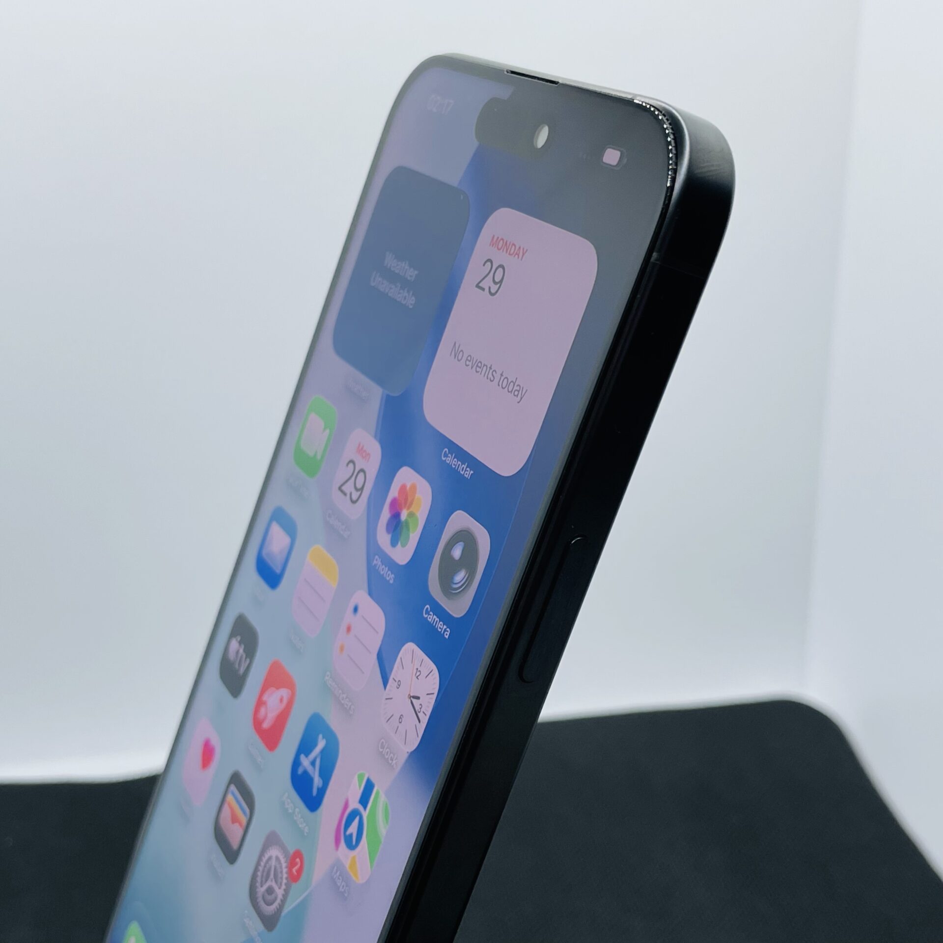 Apple iPhone 15 Pro Max 256GB Black Titanium (12 Month Warranty) - Minor Bright Spots - Image 6