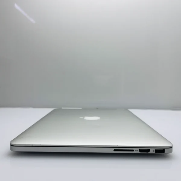 MacBook Pro 13-Inch “Core i5” 2.60GHz (Mid 2014) 8GB RAM 128GB SSD MacBook Pro 13-Inch “Core i5” 2.60GHz (Mid 2014) 8GB RAM 128GB SSD