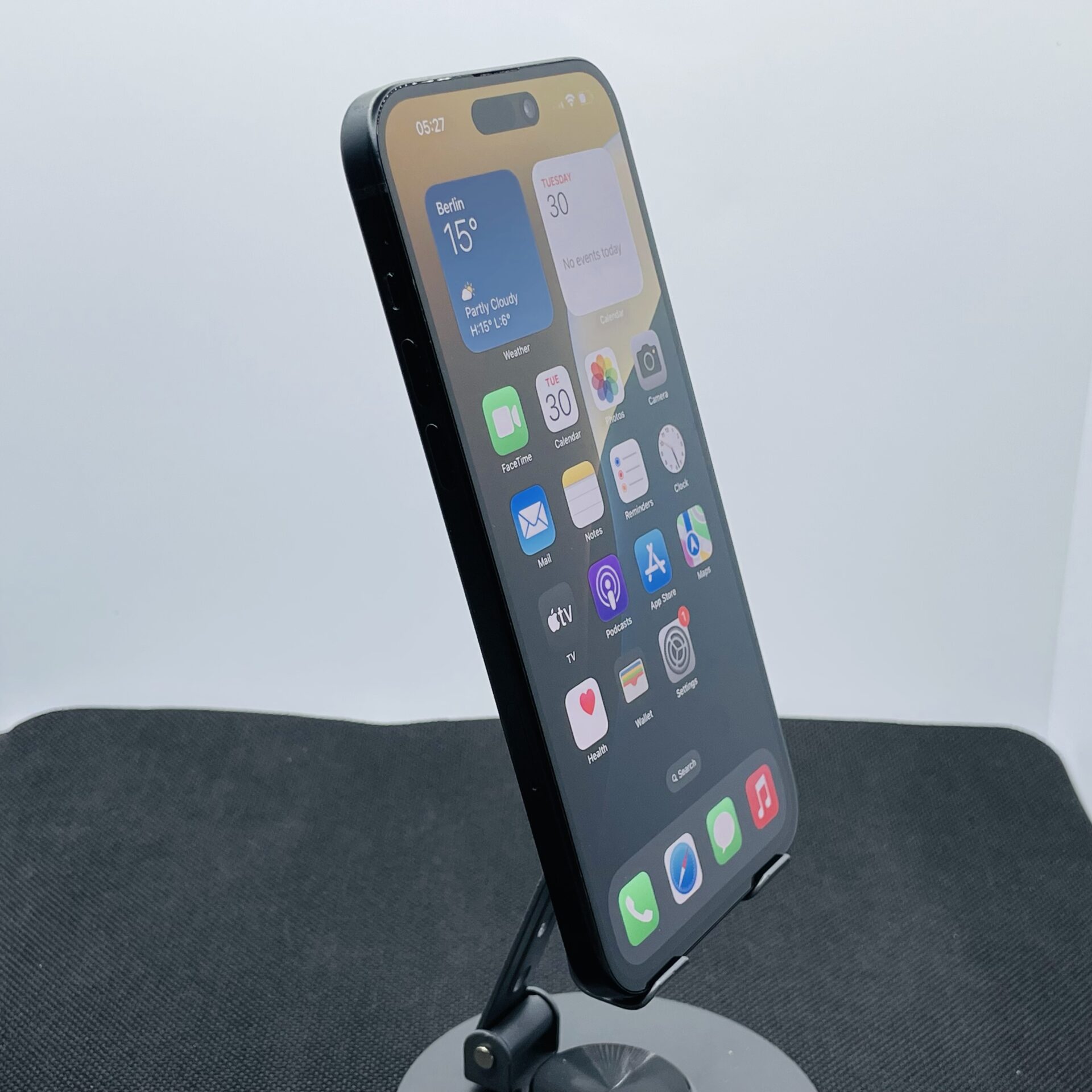 Apple iPhone 15 Plus 256GB Black (12 Month Warranty) - Image 3