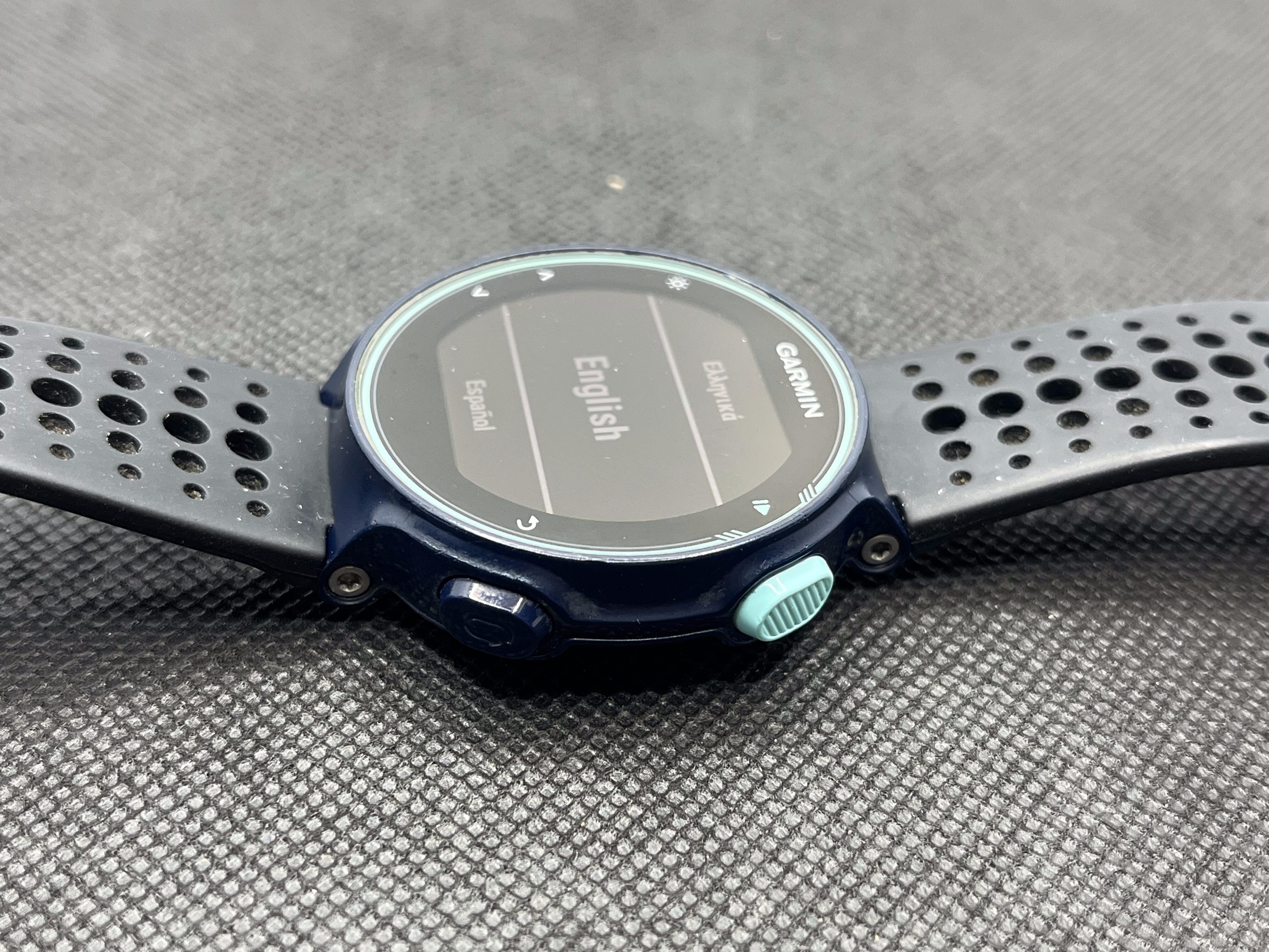 Garmin Forerunner 735XT Midnight Blue - With Black Straps - Image 4
