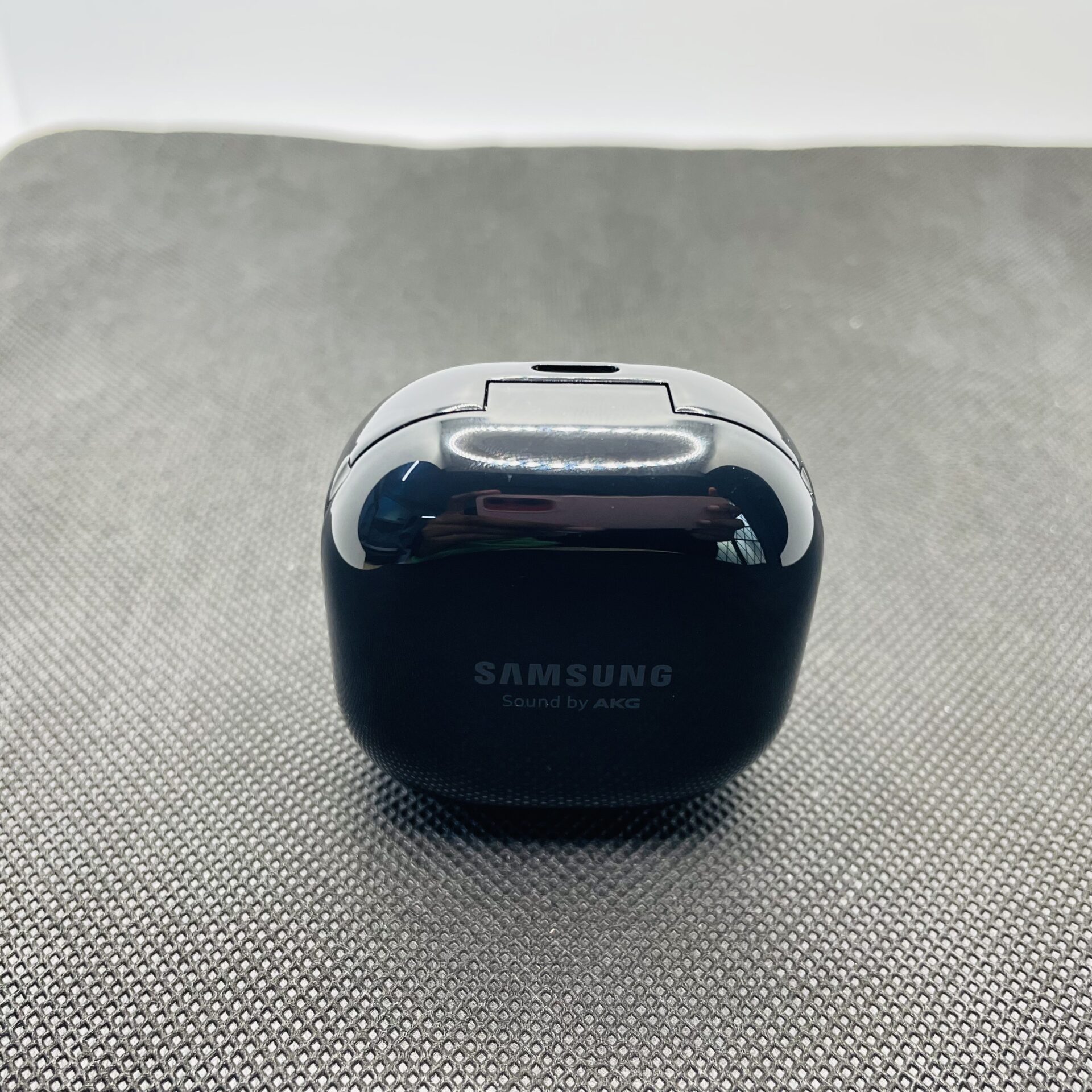 Samsung Galaxy Buds Live Mystic Black - (Grade B) | Epic Deals SA