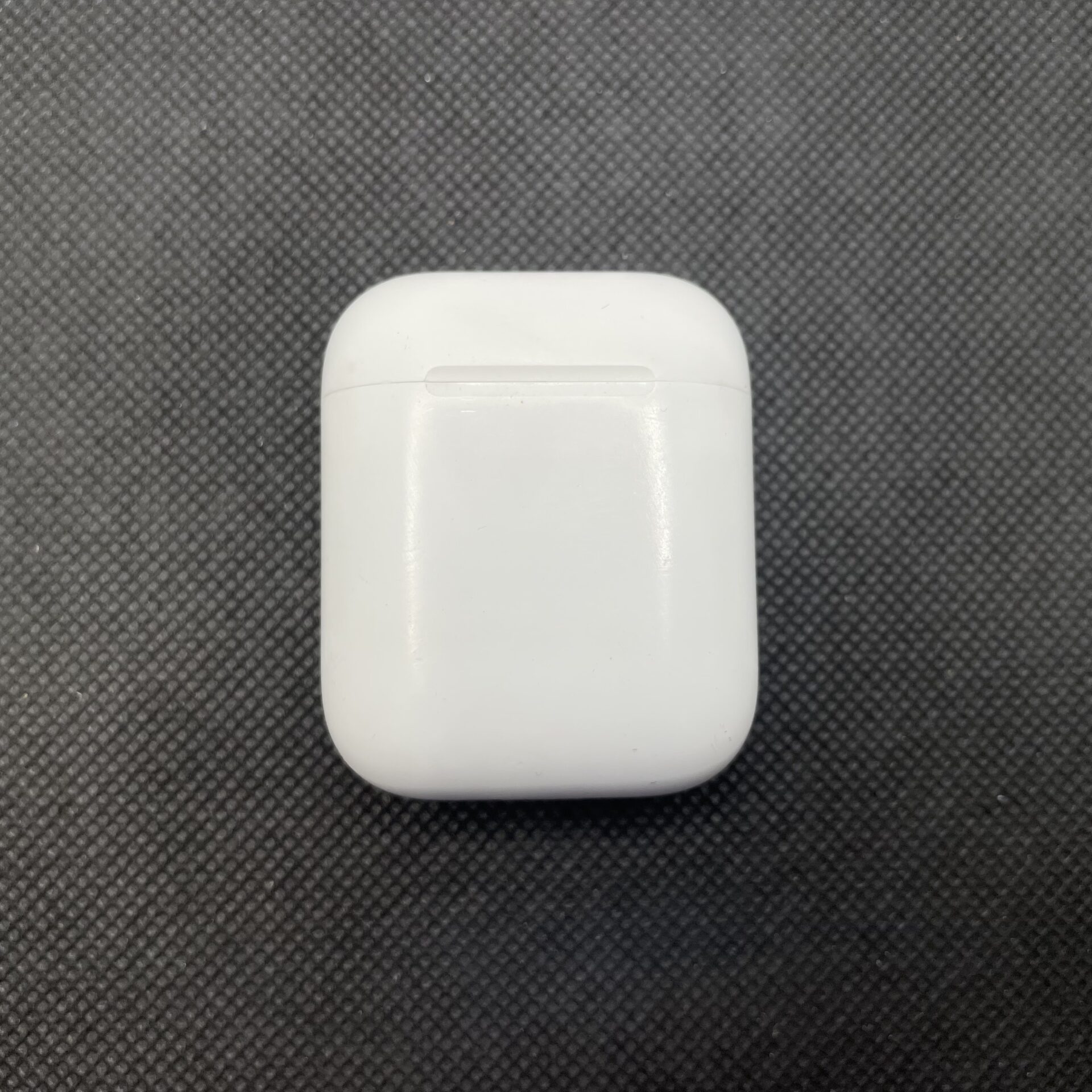Apple AirPods 2nd Gen White - Image 4